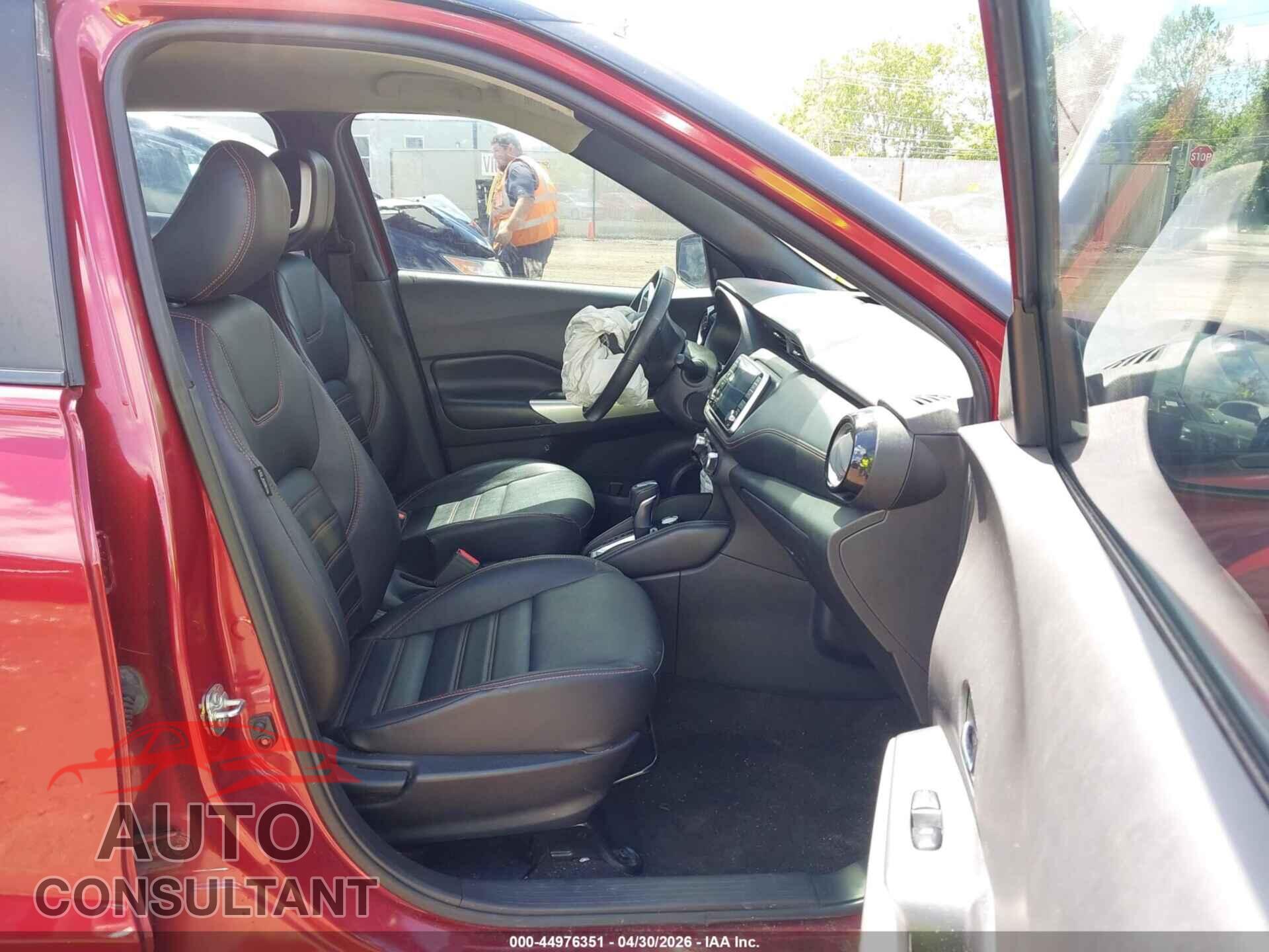 NISSAN KICKS 2019 - 3N1CP5CU3KL569793
