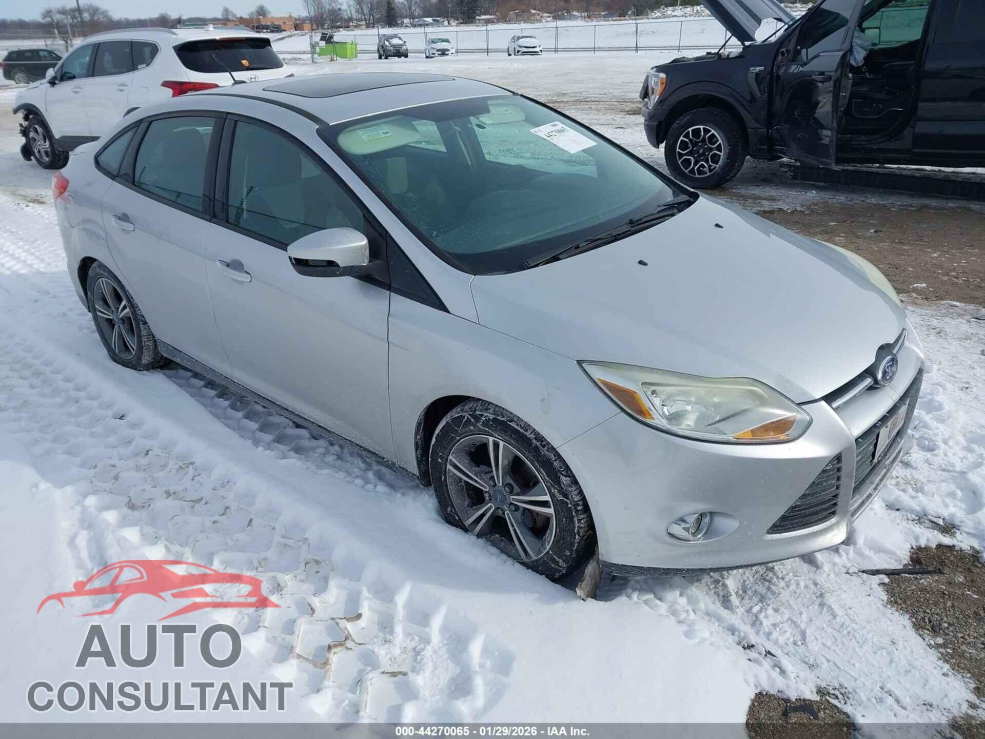 FORD FOCUS 2014 - 1FADP3F24EL234645