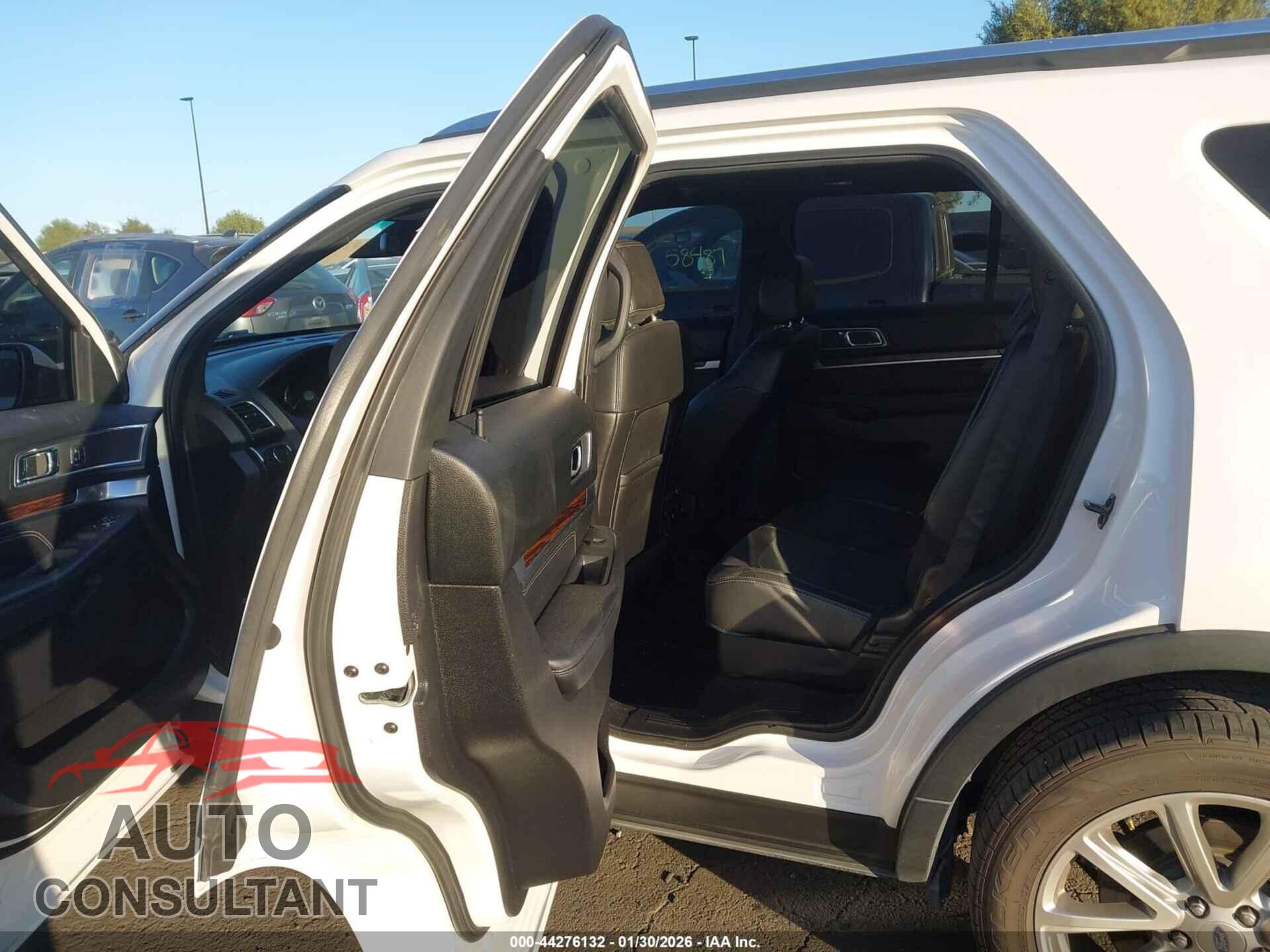 FORD EXPLORER 2017 - 1FM5K7FH5HGE38940
