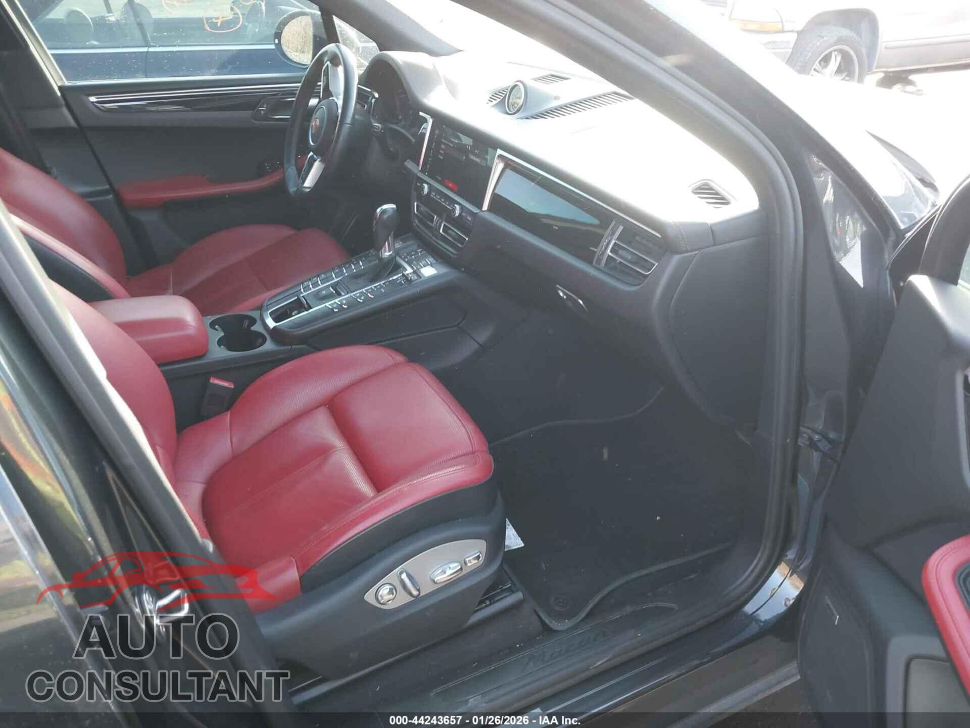PORSCHE MACAN 2021 - WP1AA2A52MLB11658
