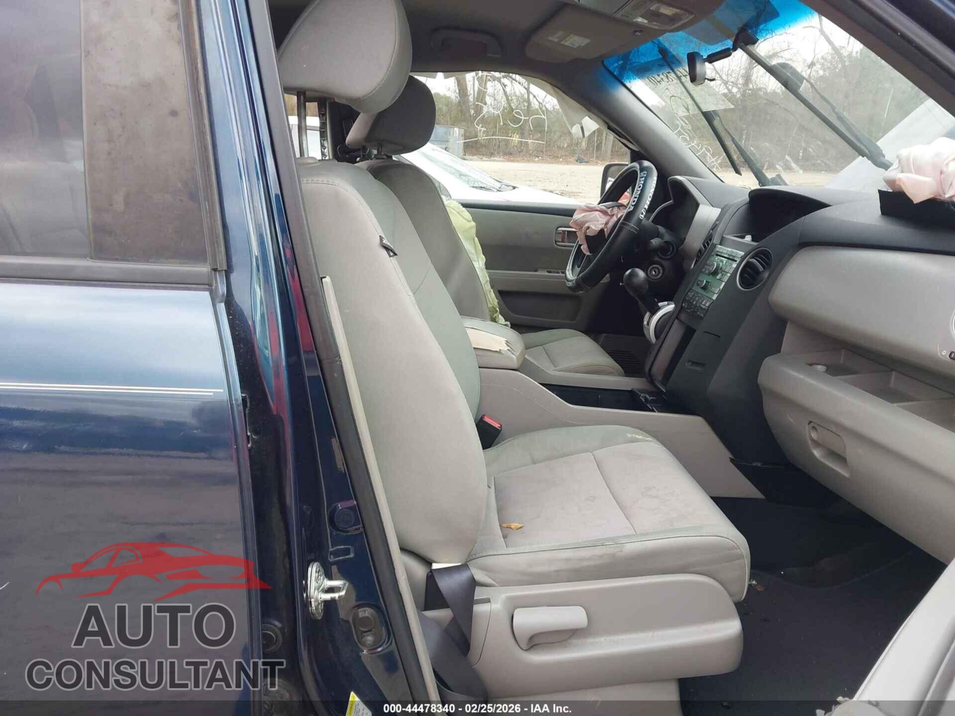 HONDA PILOT 2011 - 5FNYF3H43BB049451
