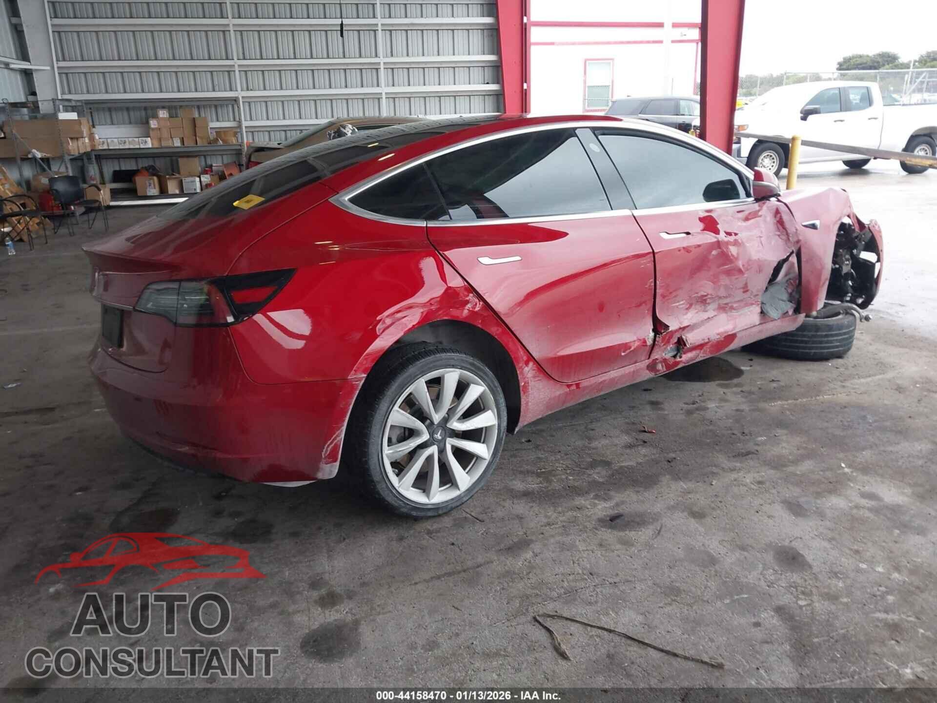 TESLA MODEL 3 2020 - 5YJ3E1EA2LF590875