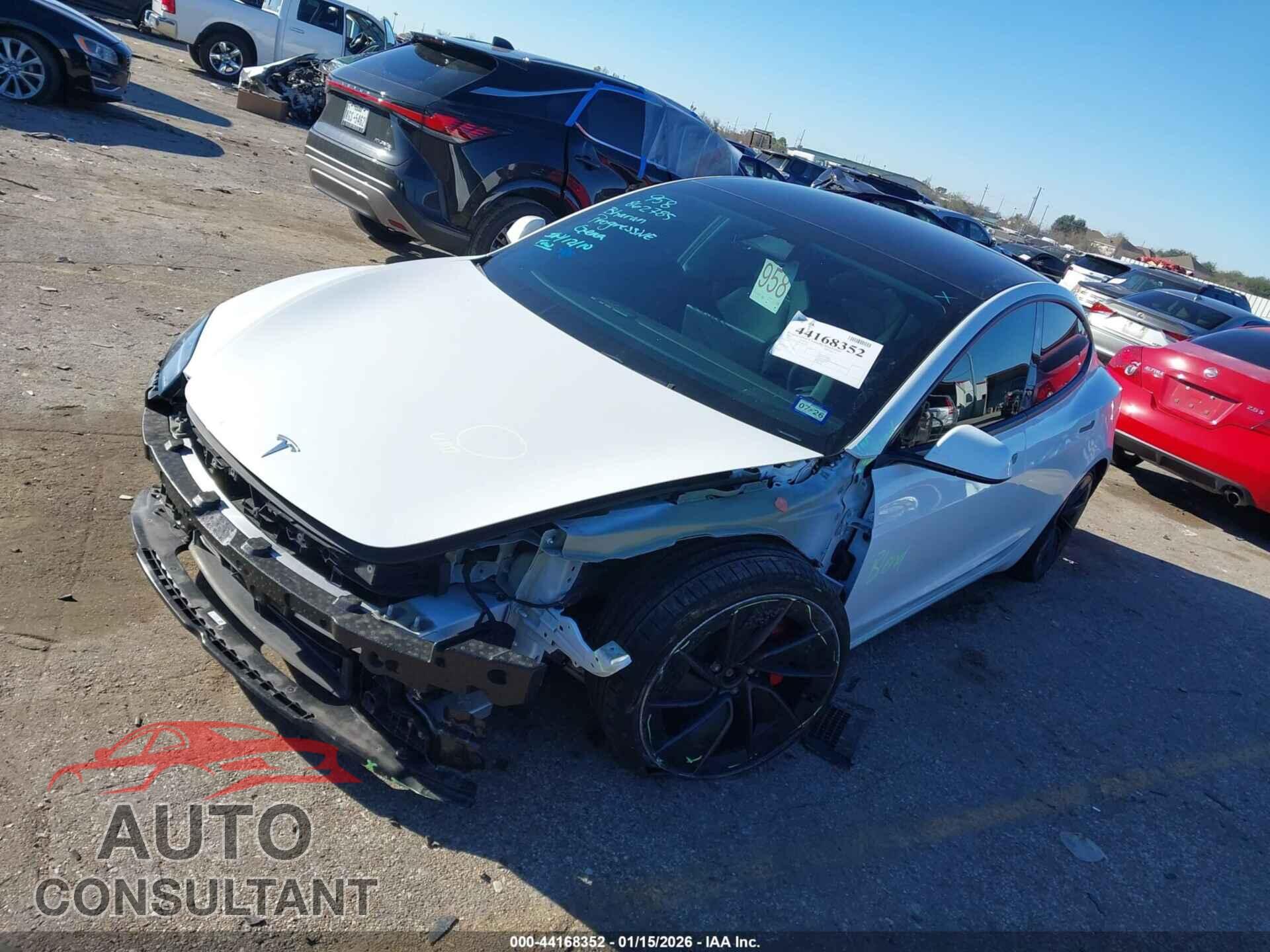 TESLA MODEL 3 2024 - 5YJ3E1ET0RF862785