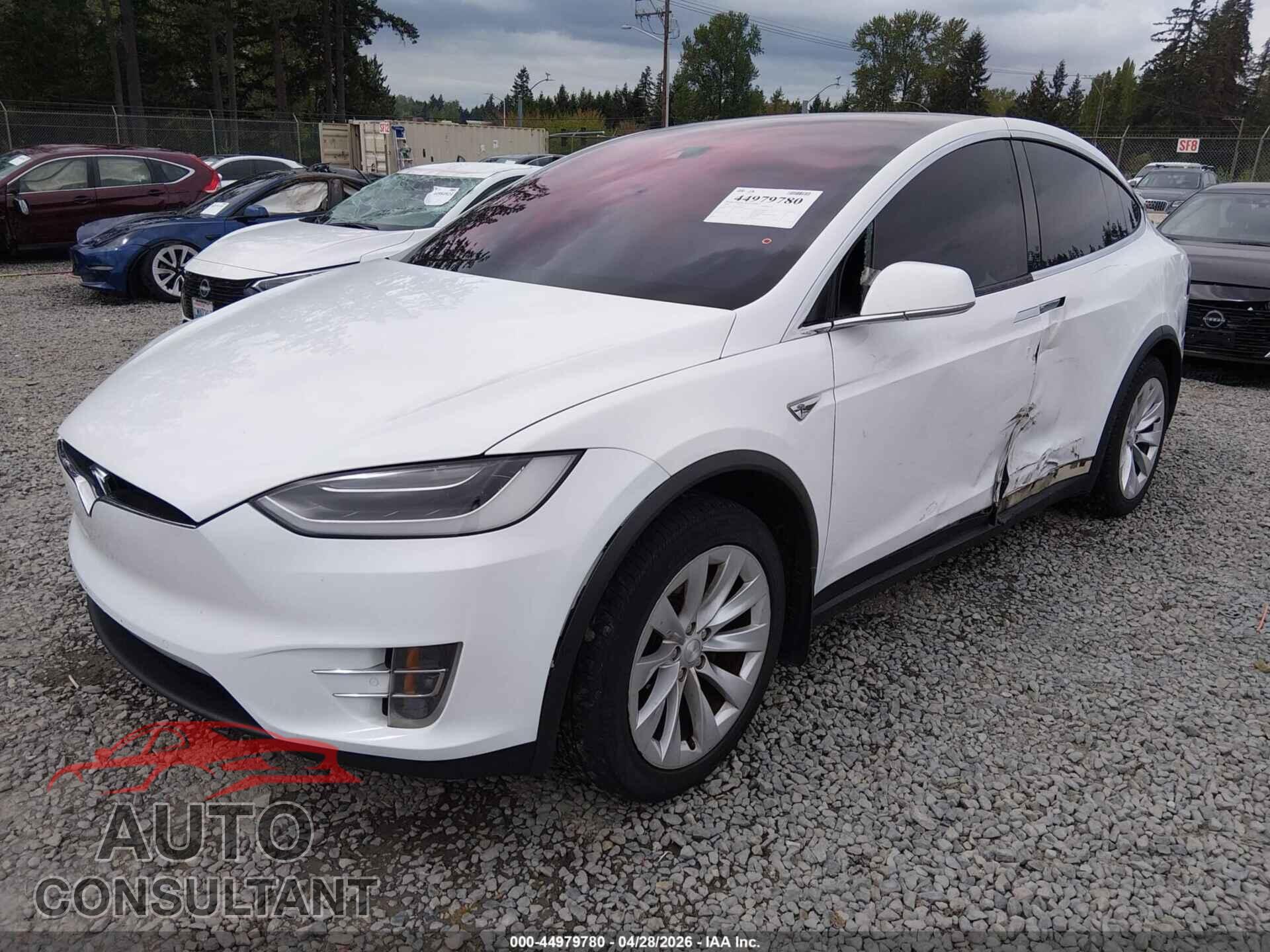 TESLA MODEL X 2016 - 5YJXCAE21GF014507