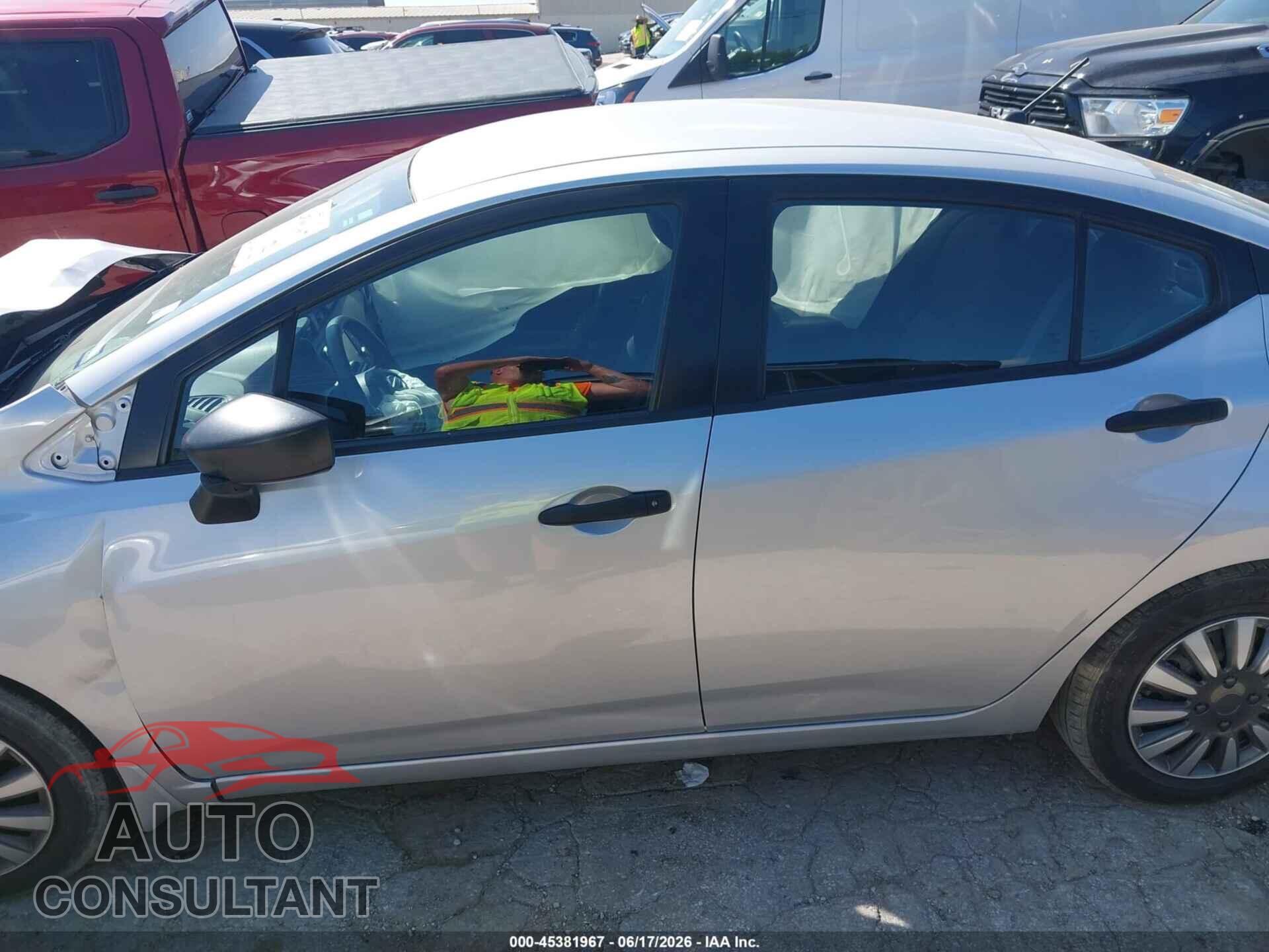 NISSAN VERSA 2021 - 3N1CN8DV8ML856483