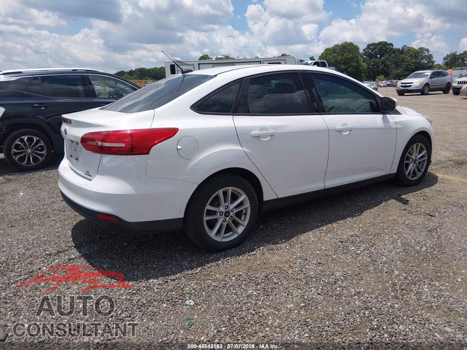 FORD FOCUS 2015 - 1FADP3F2XFL292244