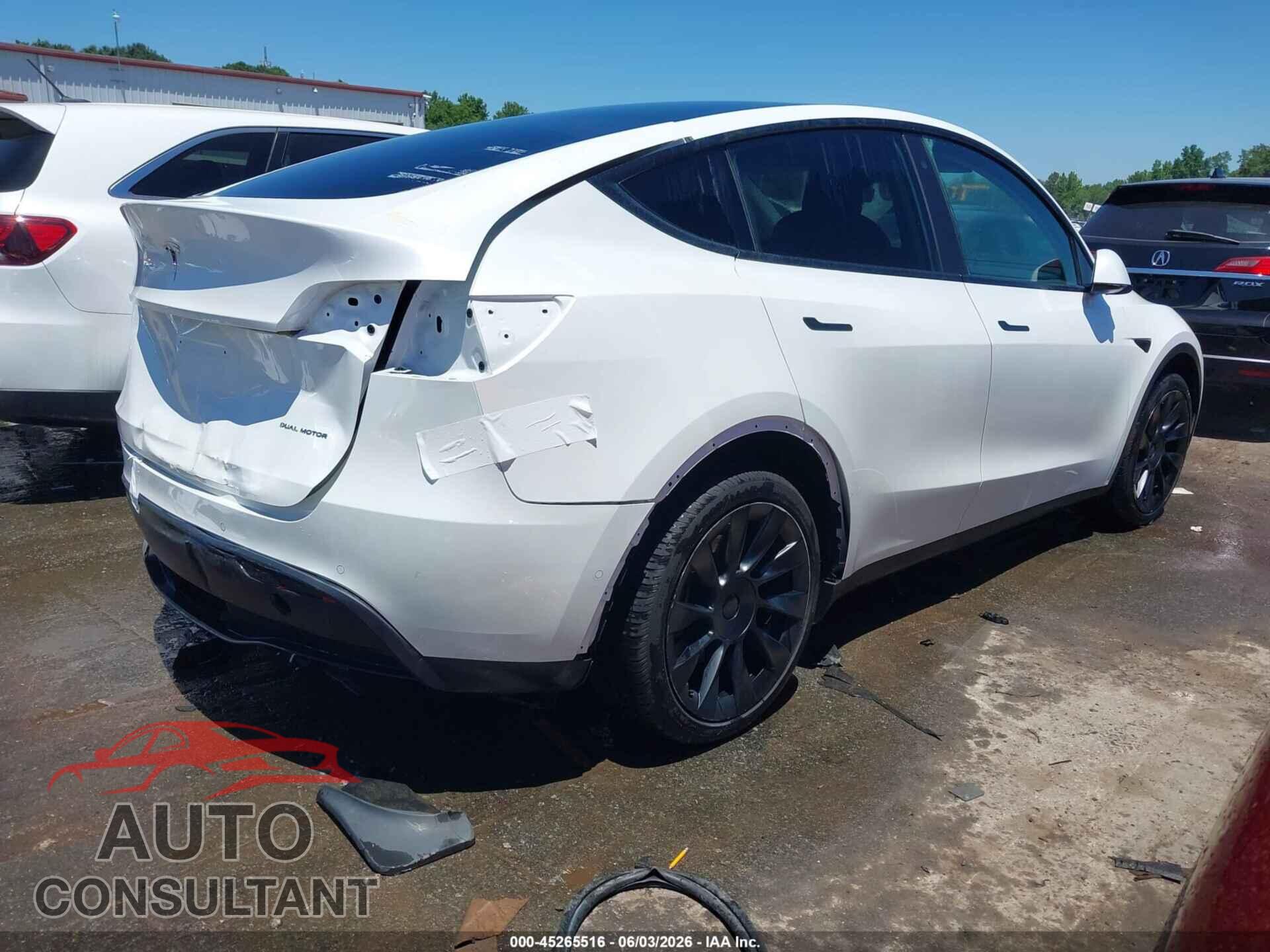 TESLA MODEL Y 2022 - 7SAYGAEE2NF316505