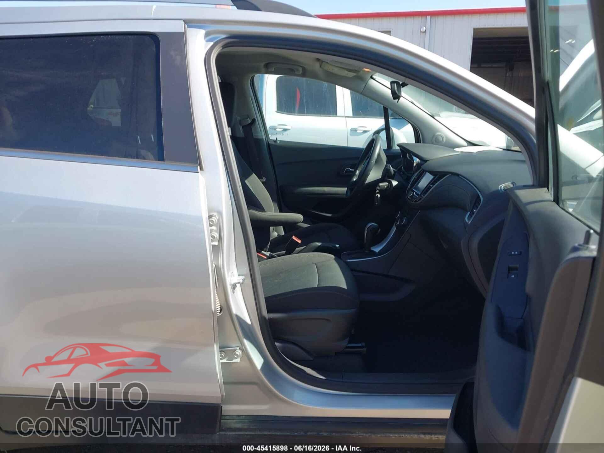 CHEVROLET TRAX 2017 - 3GNCJPSB3HL146738