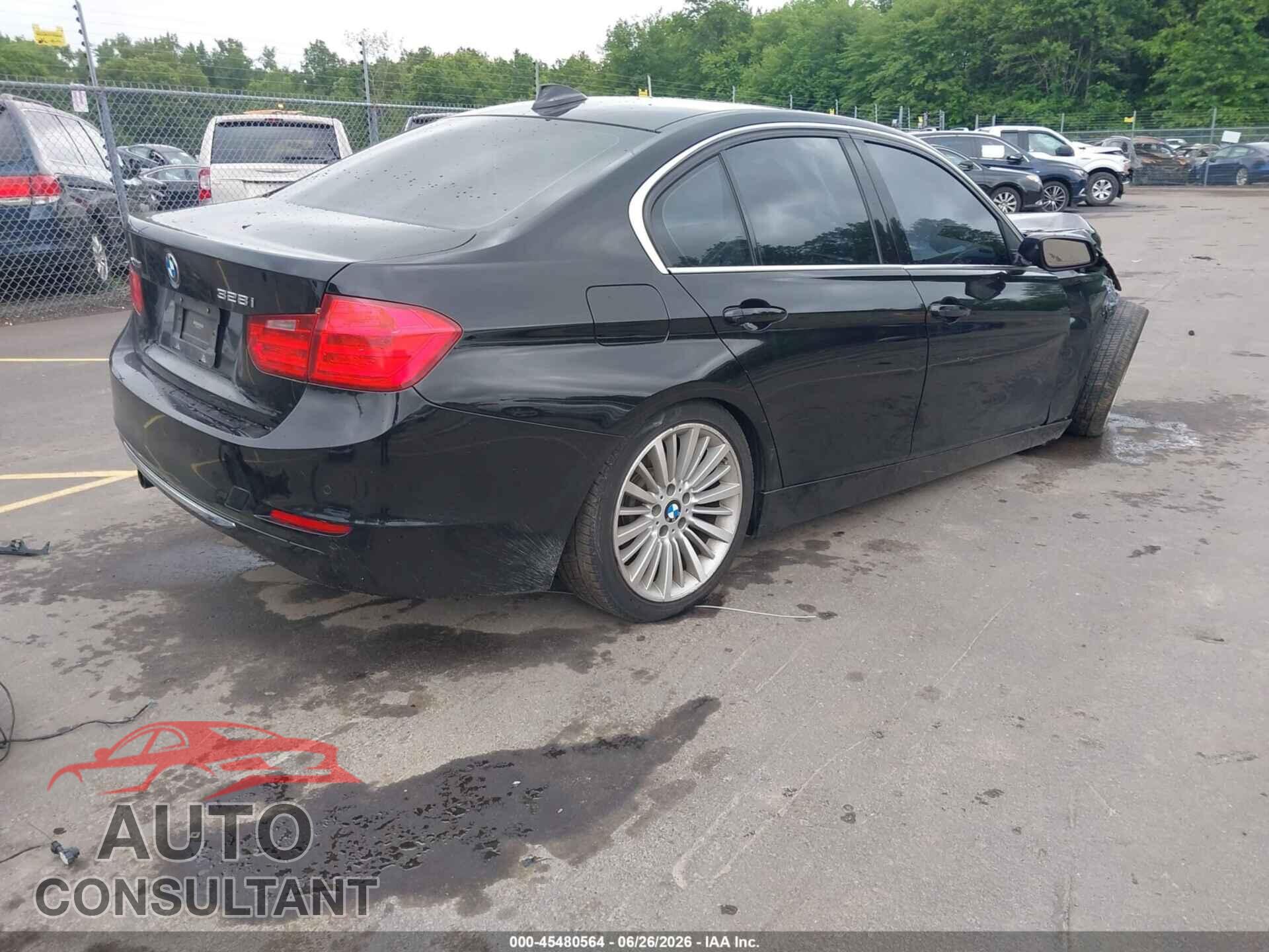 BMW 328I 2013 - WBA3B3C58DF534041