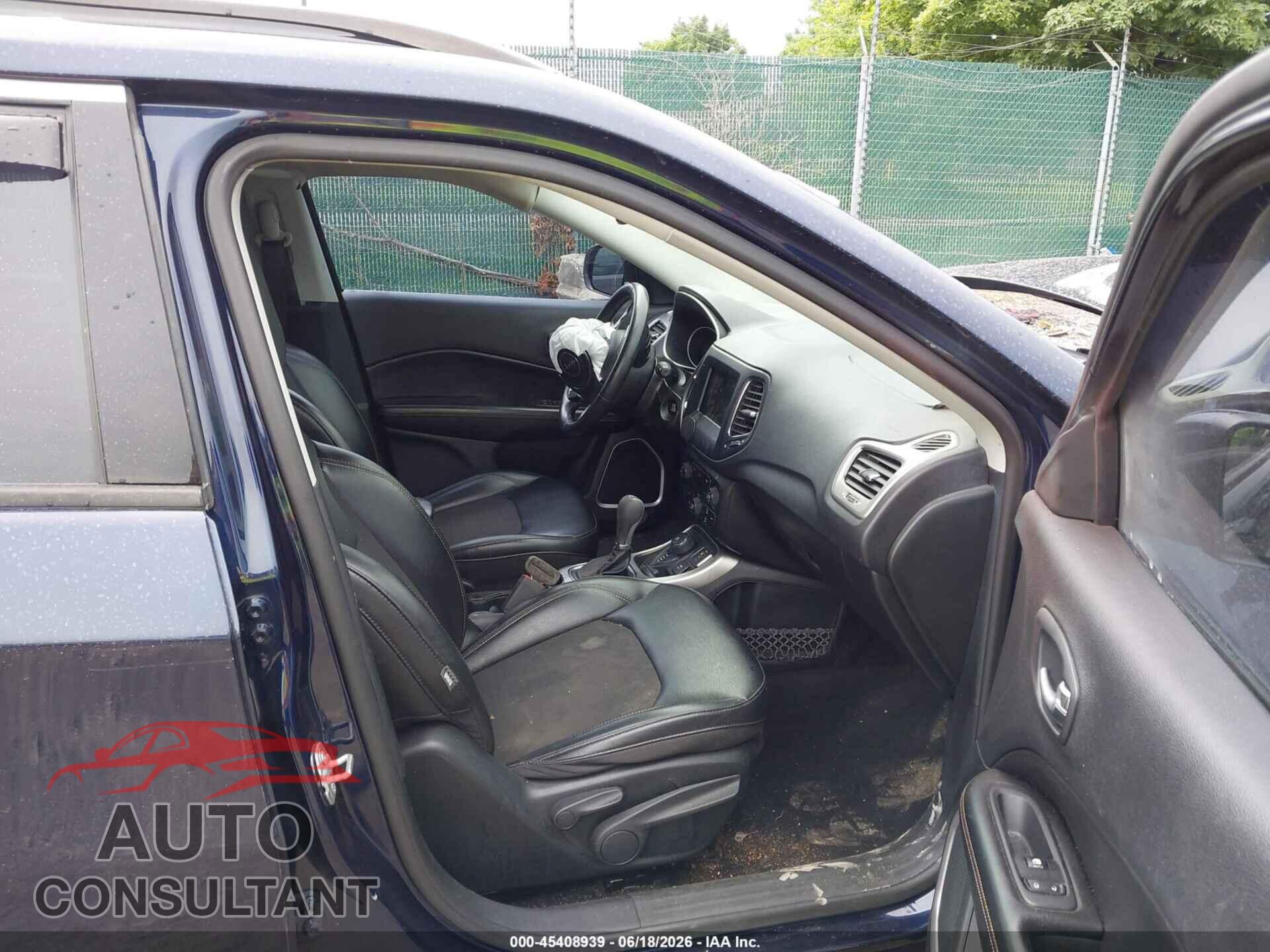 JEEP COMPASS 2020 - 3C4NJDBB9LT100937