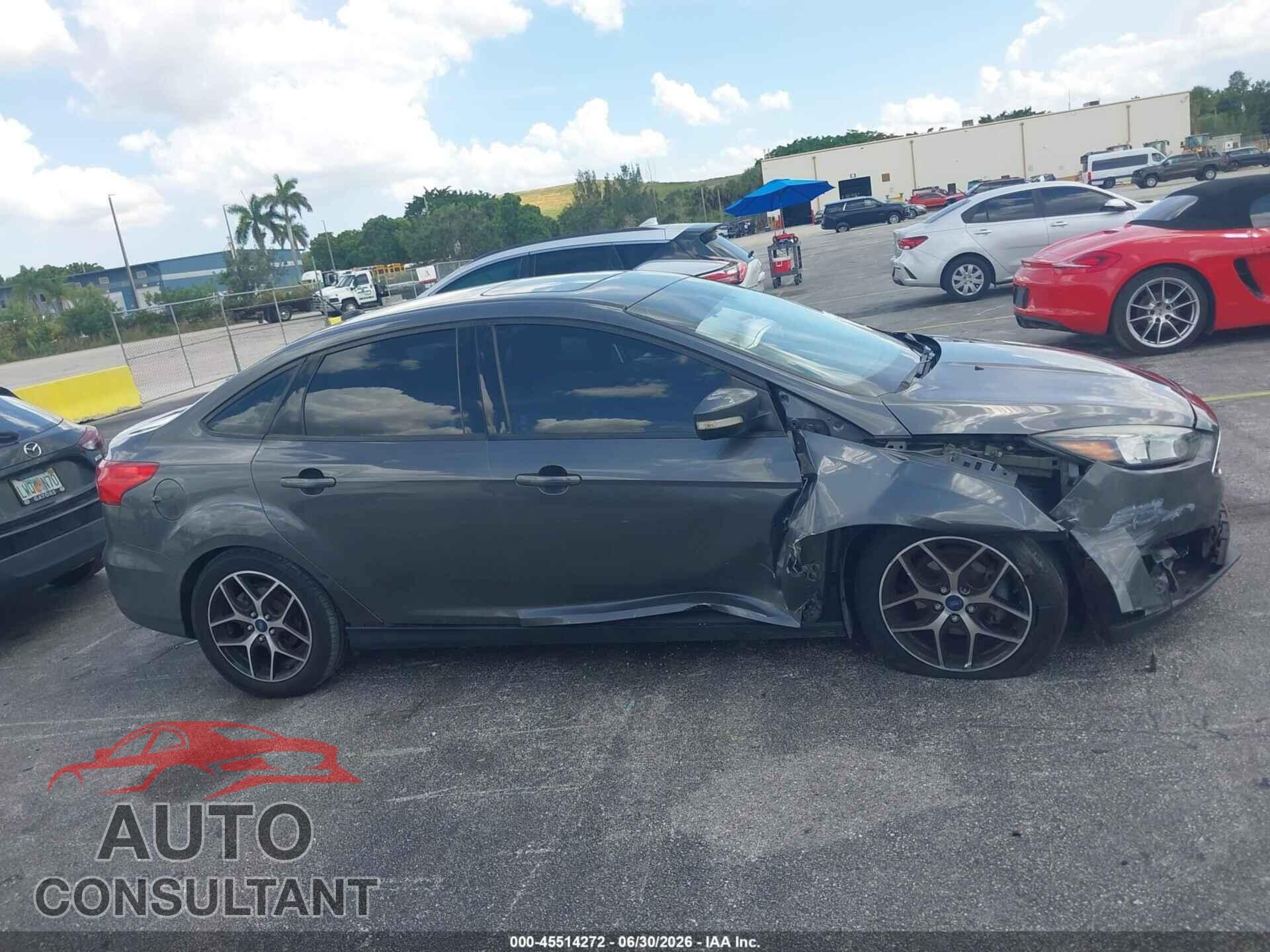 FORD FOCUS 2018 - 1FADP3H28JL215541