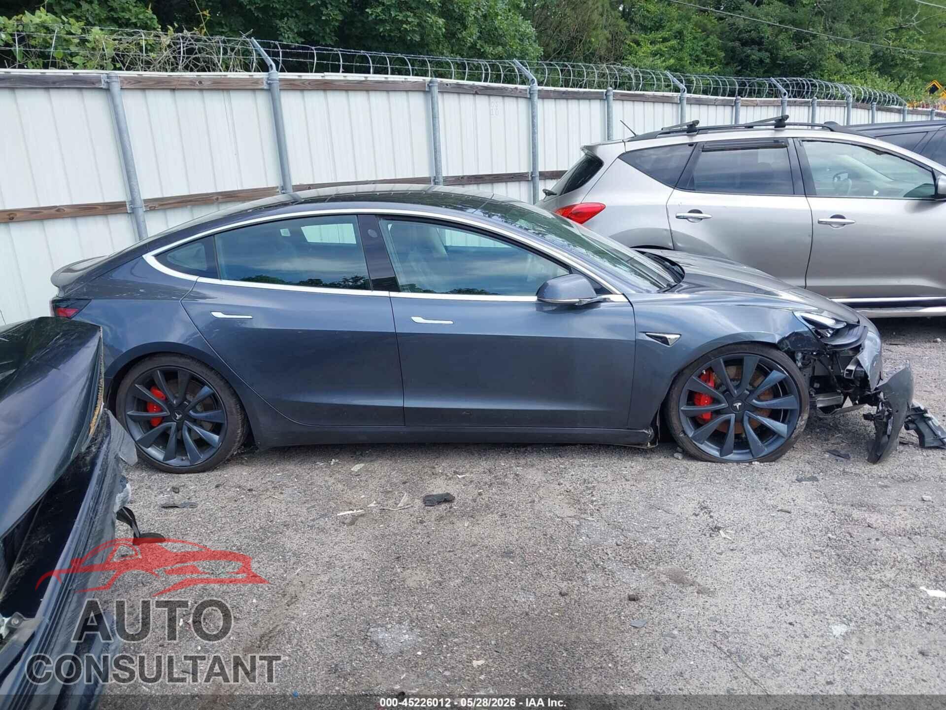 TESLA MODEL 3 2019 - 5YJ3E1EB9KF231174