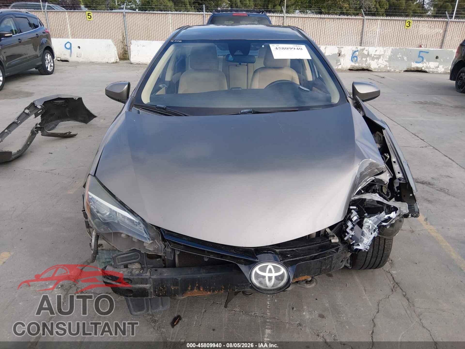 TOYOTA COROLLA 2018 - 5YFBURHE5JP788671