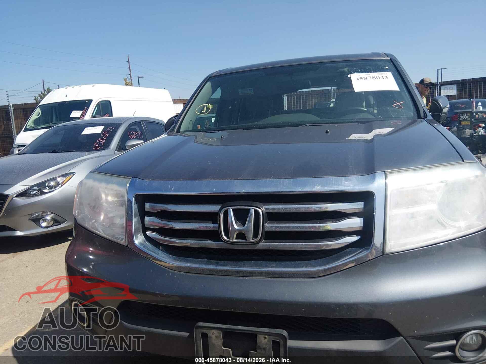 HONDA PILOT 2013 - 5FNYF4H40DB044443
