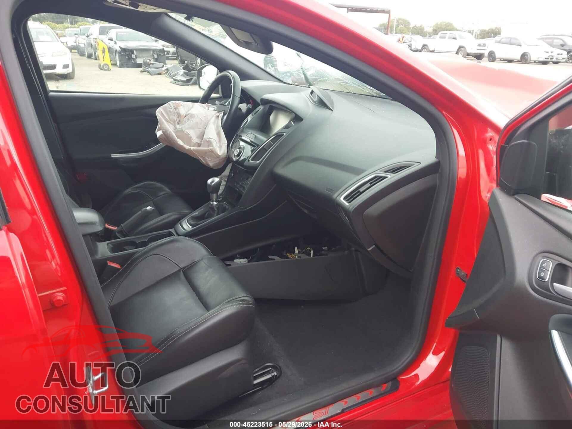 FORD FOCUS ST 2015 - 1FADP3L91FL306758