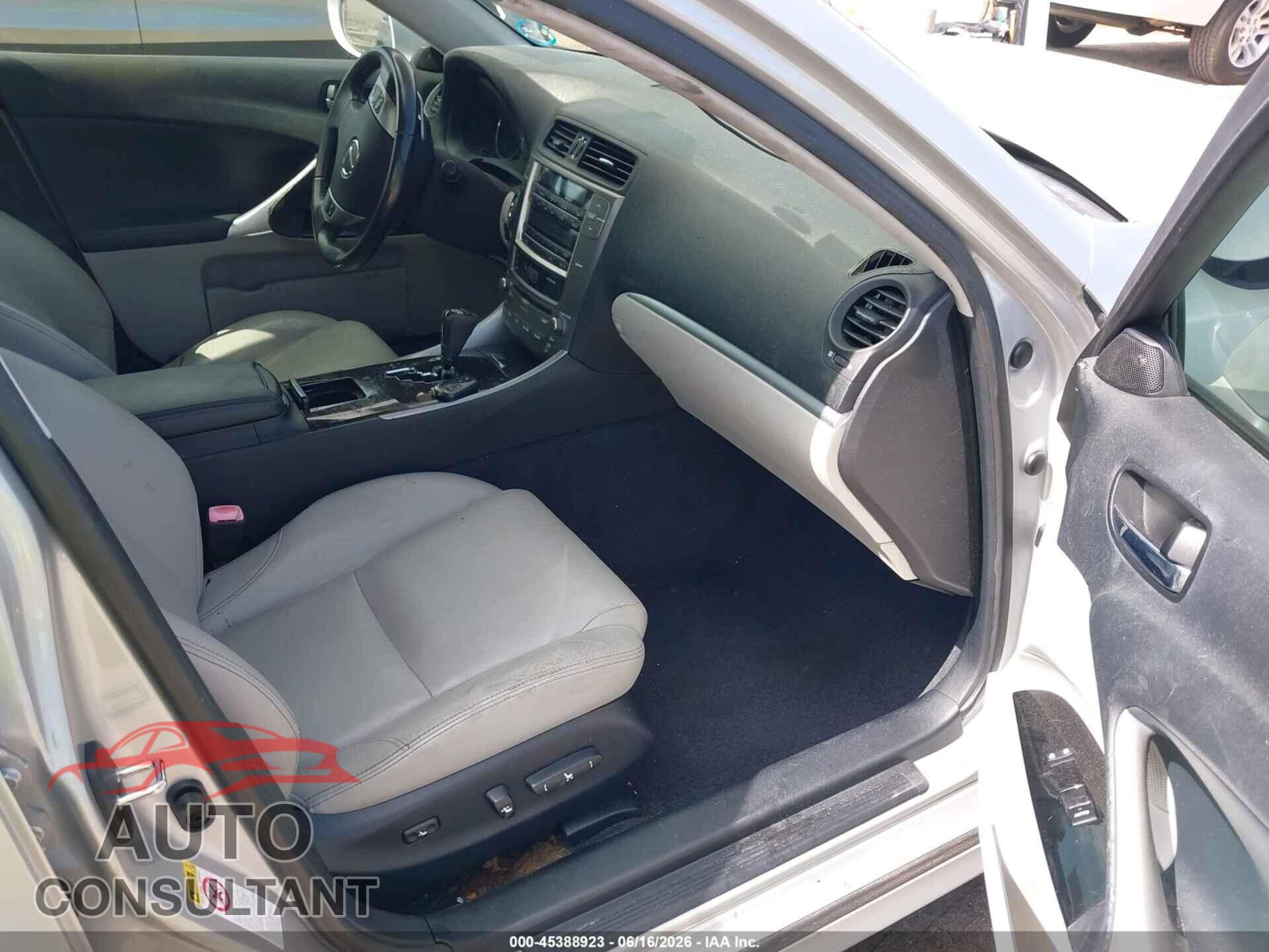 LEXUS IS 250 2011 - JTHBF5C21B5155629