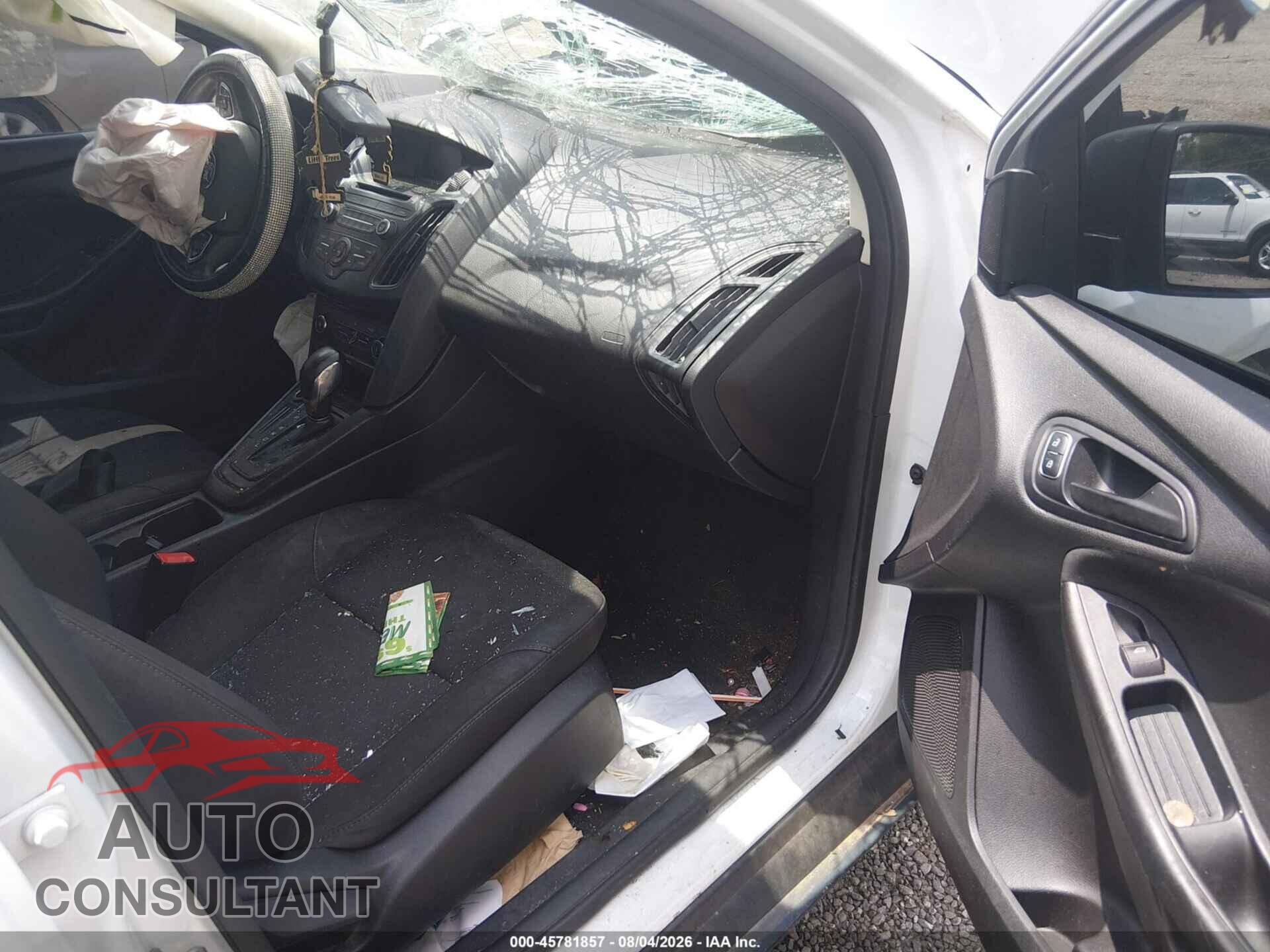 FORD FOCUS 2017 - 1FADP3E23HL311933