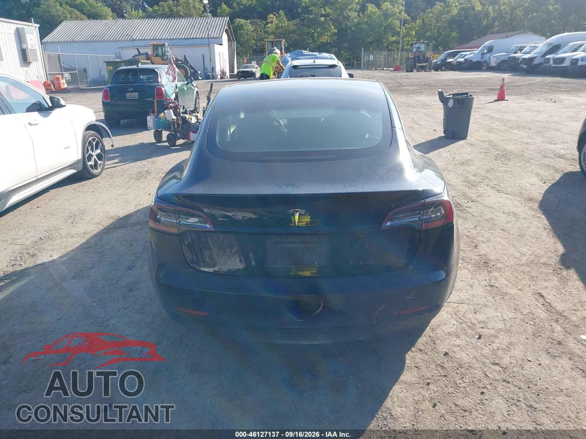 TESLA MODEL 3 2020 - 5YJ3E1EA4LF657427
