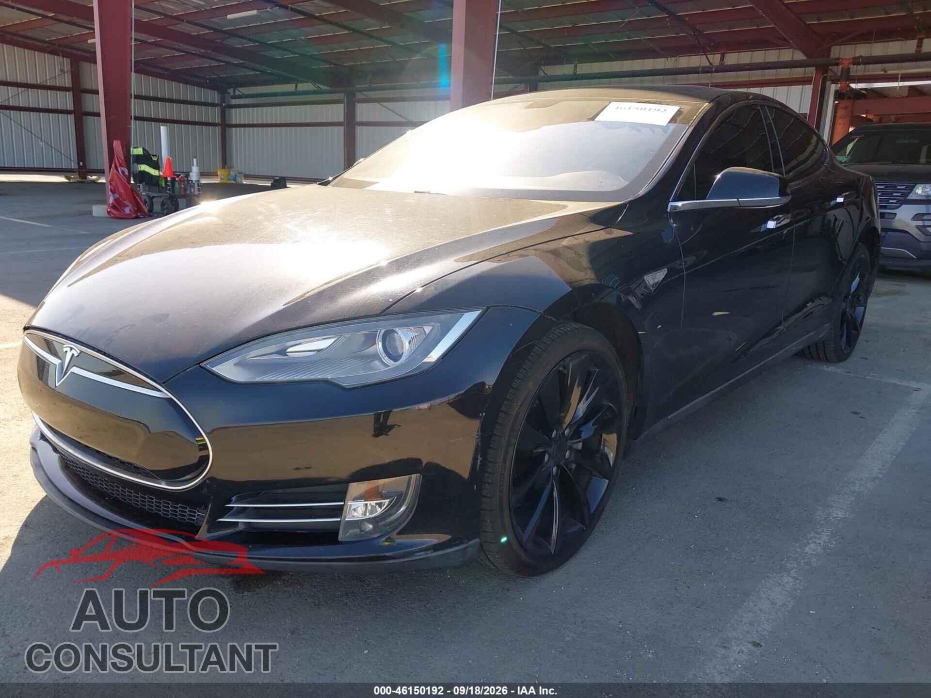 TESLA MODEL S 2013 - 5YJSA1CN5DFP06083