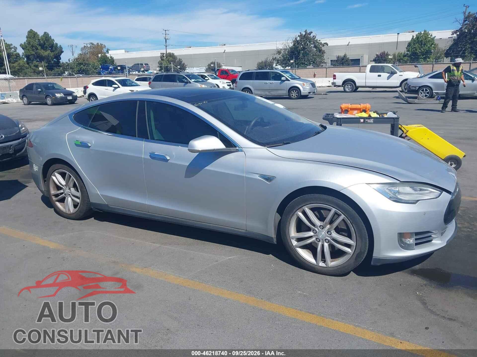 TESLA MODEL S 2013 - 5YJSA1CN2DFP26274