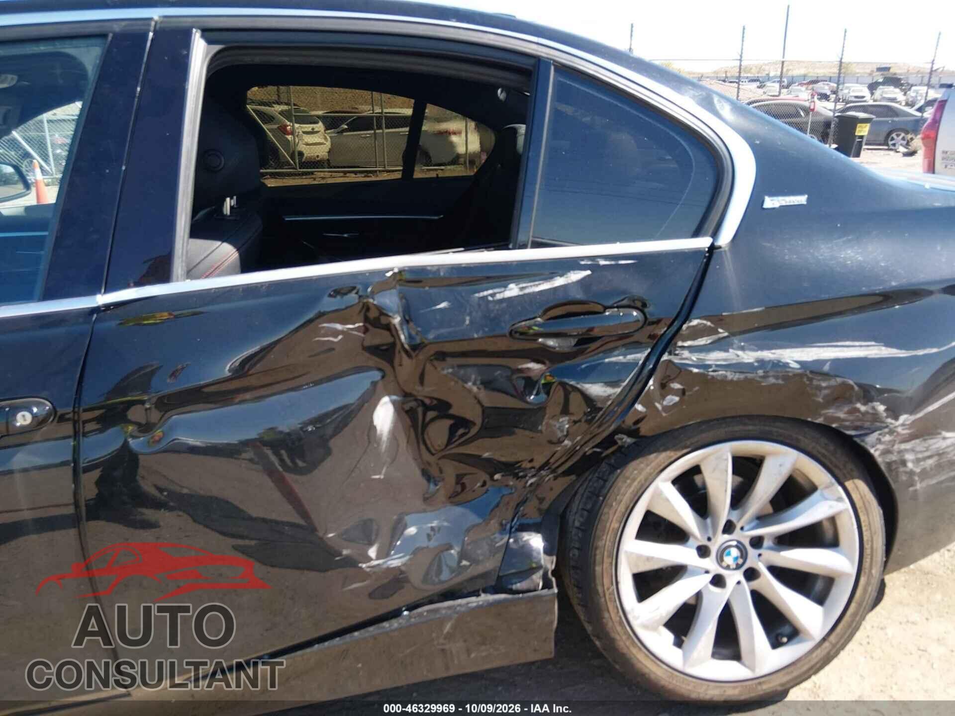BMW 330E 2017 - WBA8E1C59HK895132
