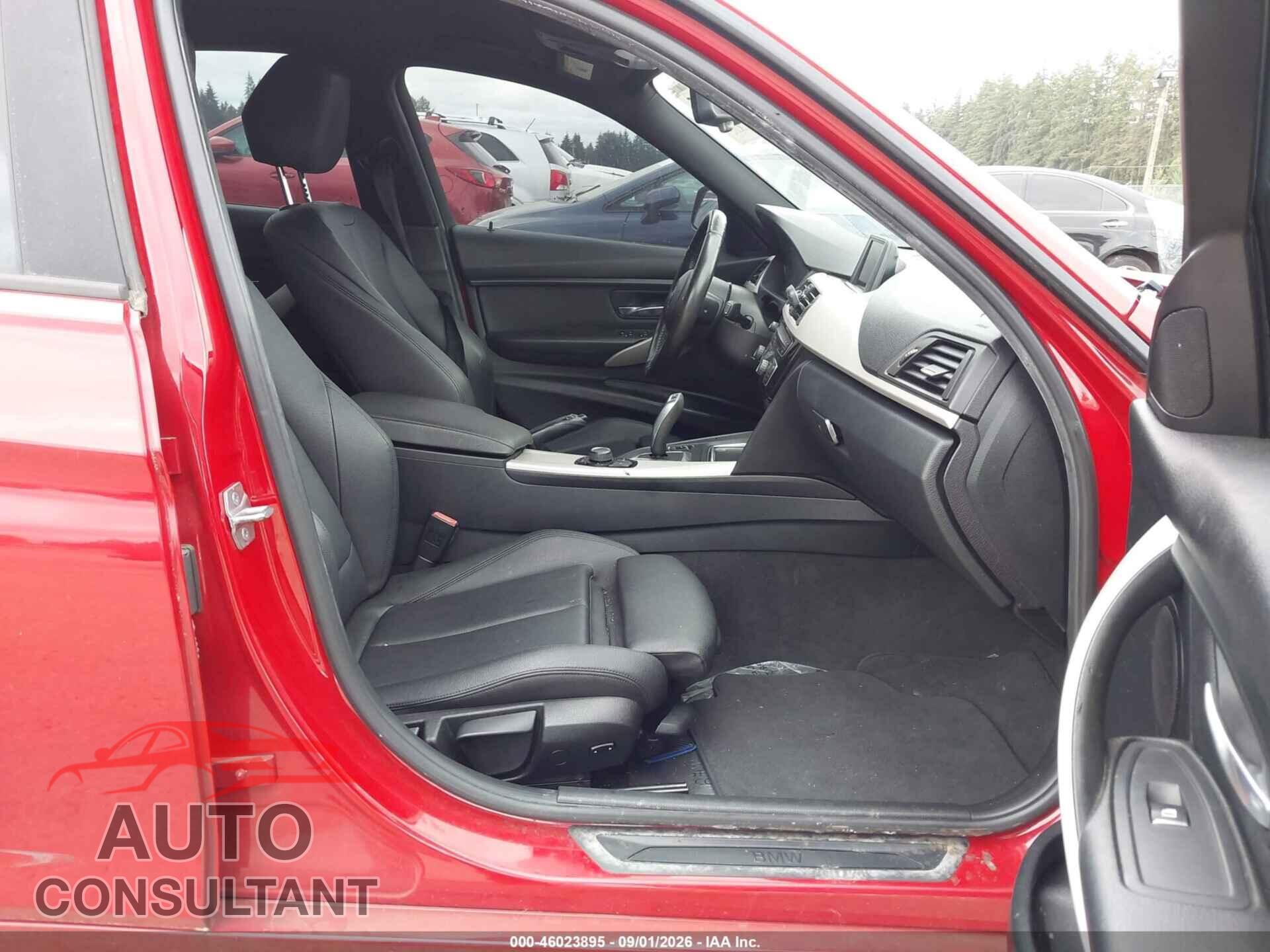 BMW 320I 2016 - WBA8E1G54GNU12377