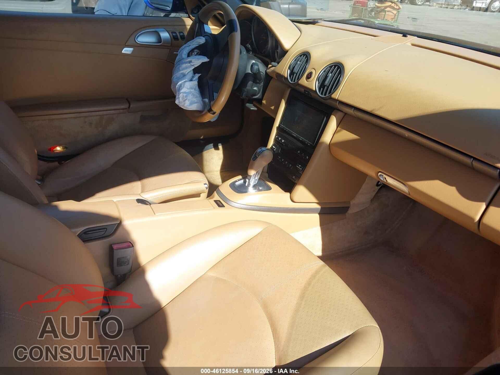 PORSCHE BOXSTER 2011 - WP0CA2A86BS710621