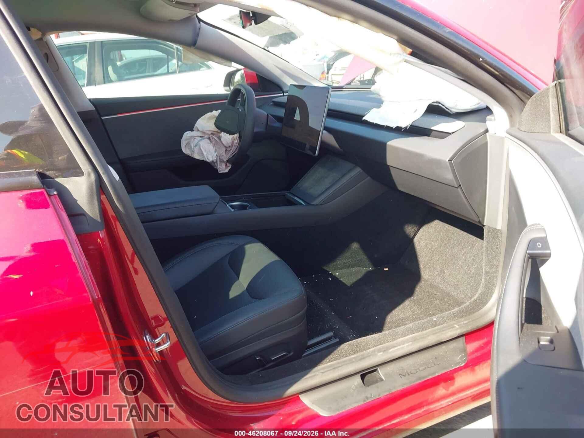 TESLA MODEL 3 2024 - 5YJ3E1EA6RF785287
