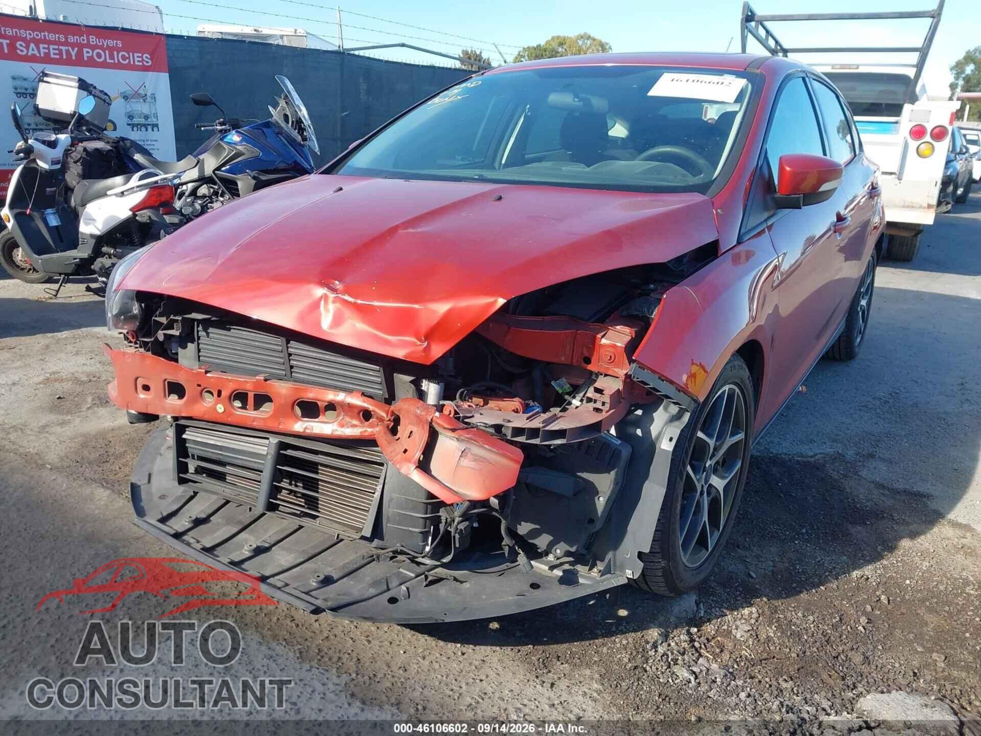 FORD FOCUS 2018 - 1FADP3M28JL304516