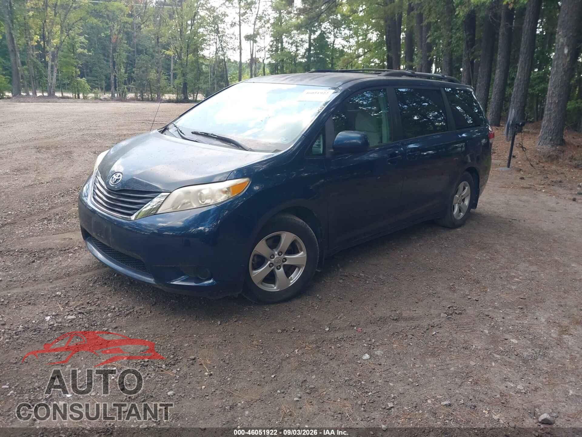 TOYOTA SIENNA 2011 - 5TDKK3DC7BS172339