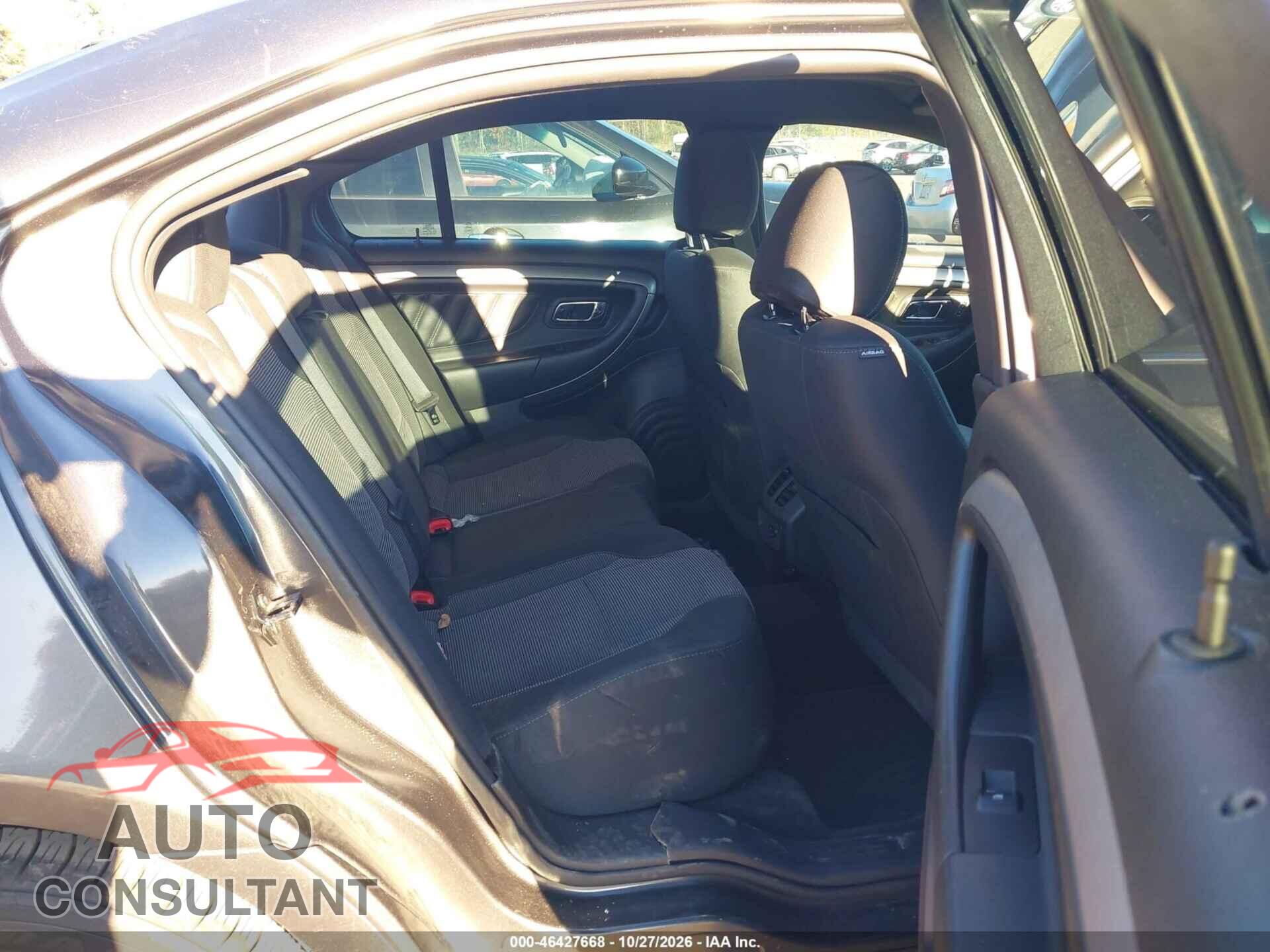 FORD TAURUS 2015 - 1FAHP2E81FG176005