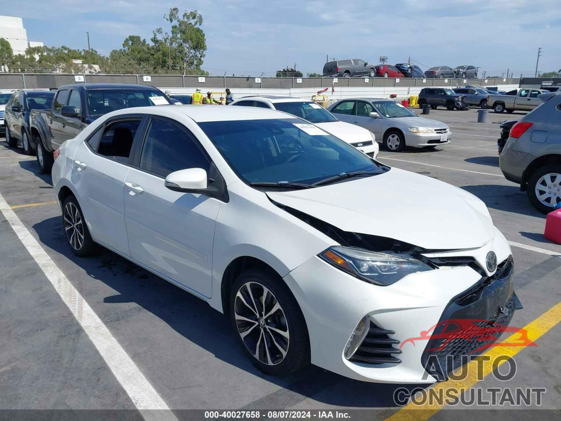 TOYOTA COROLLA 2018 - 5YFBURHE2JP833596