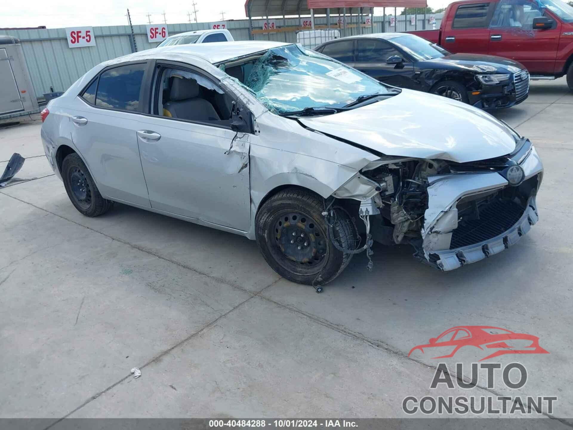 TOYOTA COROLLA 2018 - 5YFBURHE9JP834003
