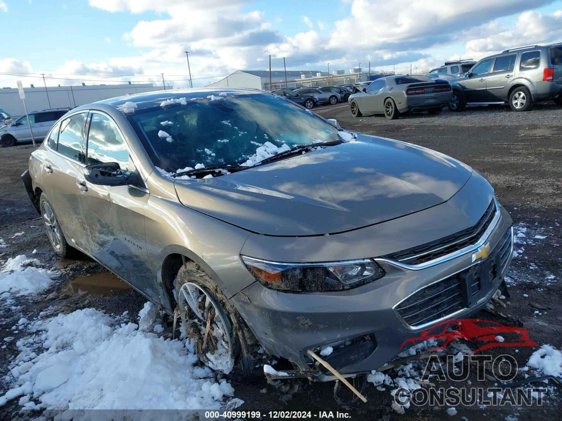 CHEVROLET MALIBU 2018 - 1G1ZD5ST8JF221997