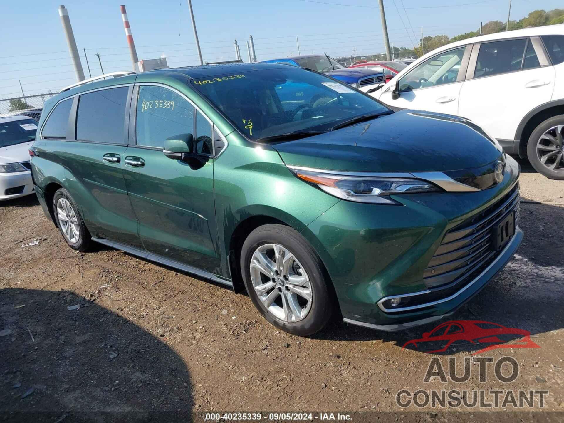 TOYOTA SIENNA 2022 - 5TDESKFC7NS044708