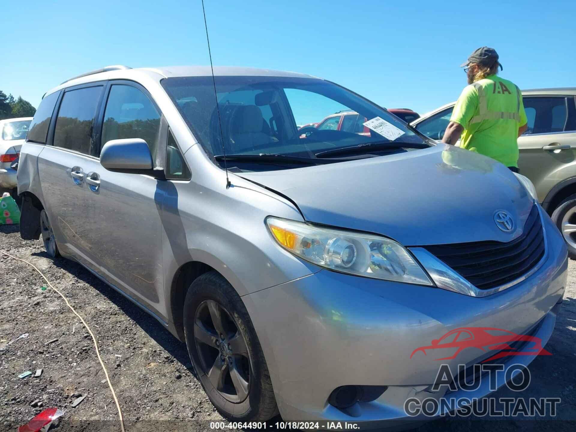 TOYOTA SIENNA 2012 - 5TDKK3DC0CS248324