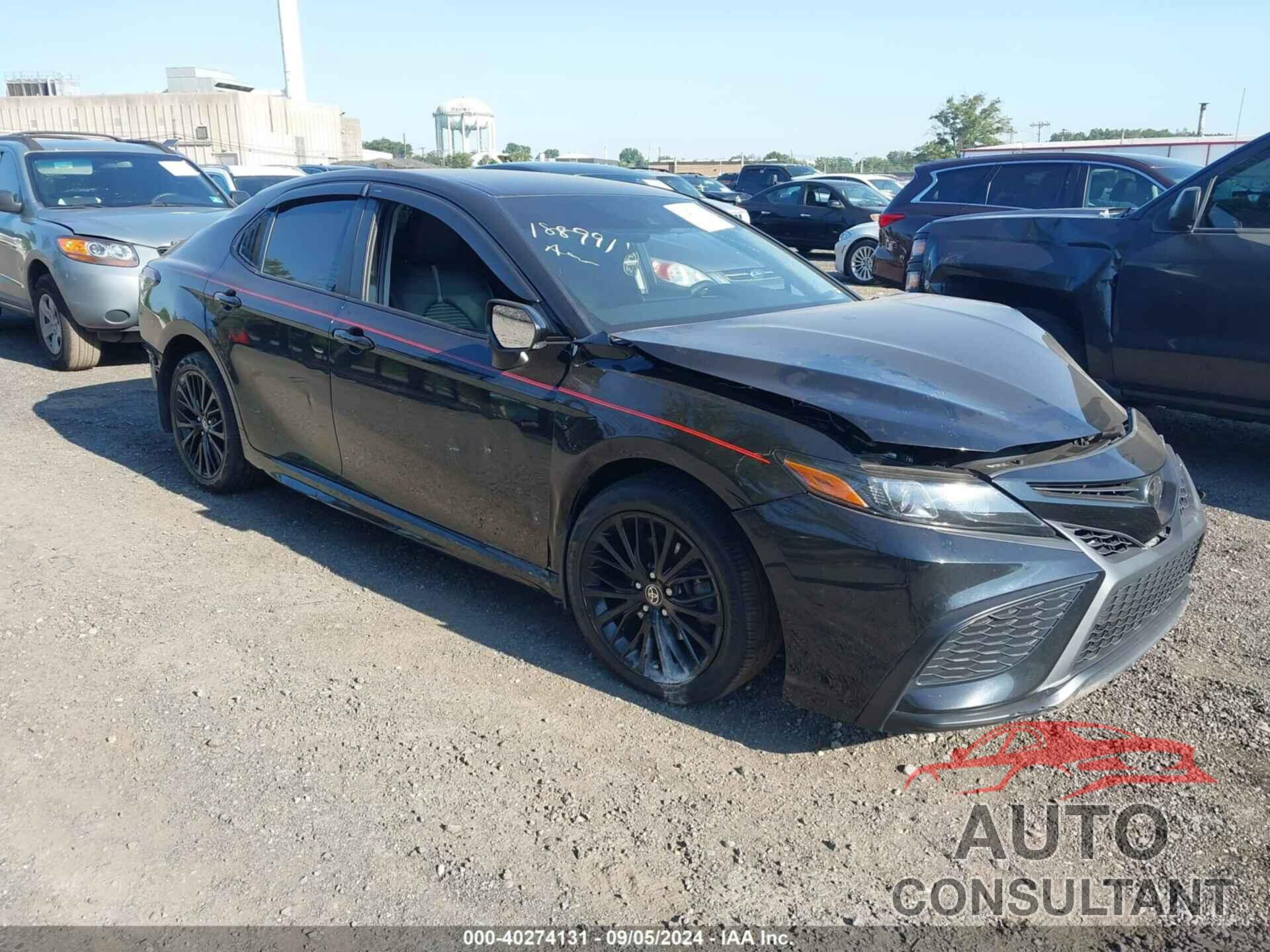 TOYOTA CAMRY 2022 - 4T1G11BK2NU066013
