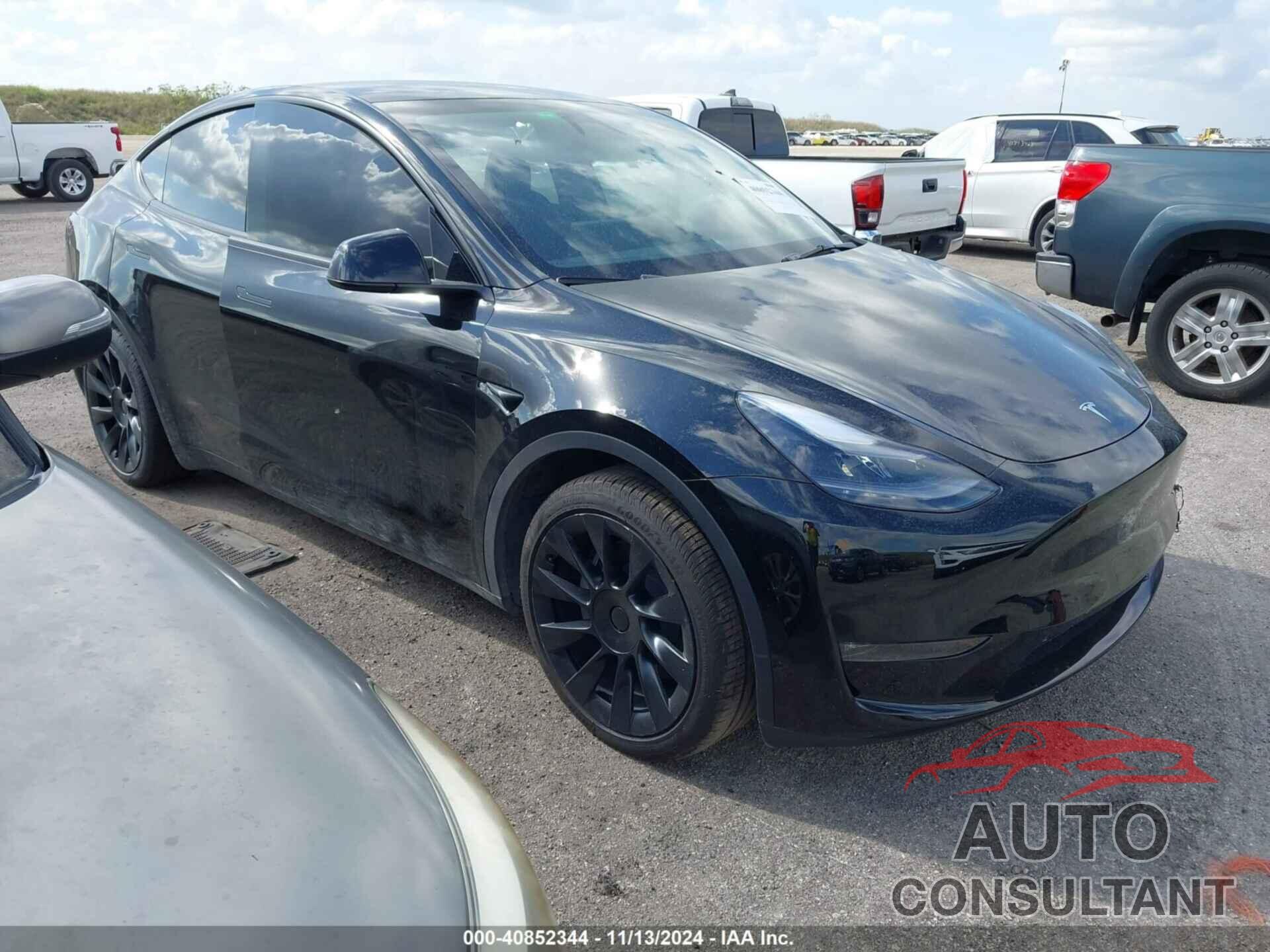 TESLA MODEL Y 2023 - 7SAYGDEE7PA187436