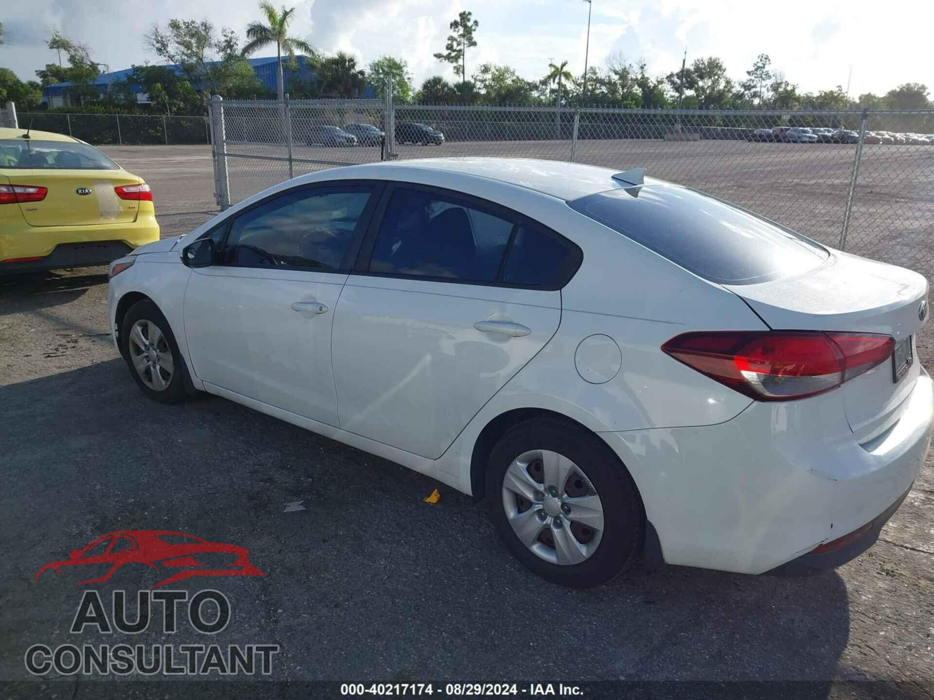 KIA FORTE 2017 - 3KPFK4A73HE033231