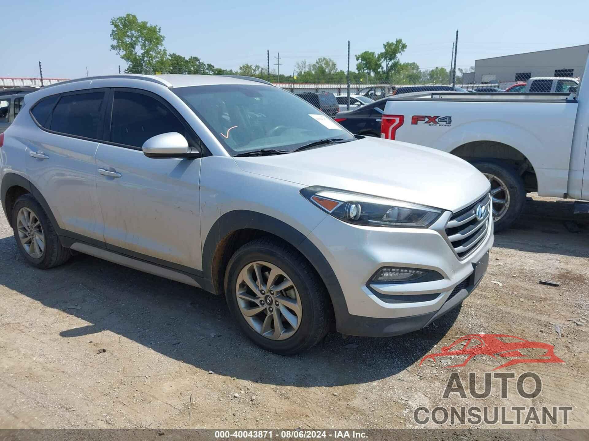 HYUNDAI TUCSON 2018 - KM8J33A40JU677232