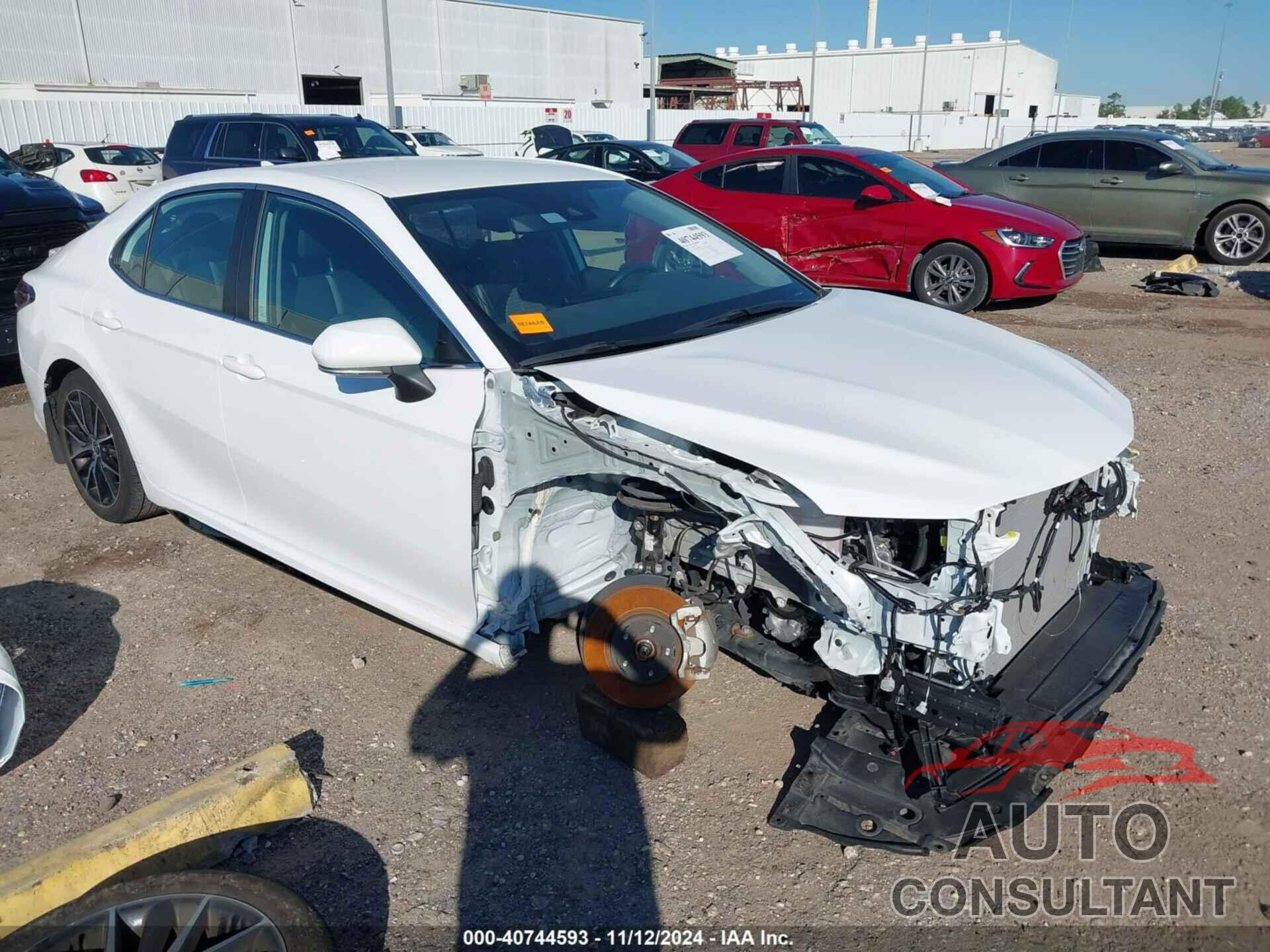TOYOTA CAMRY 2023 - 4T1G11AK1PUSZ1298