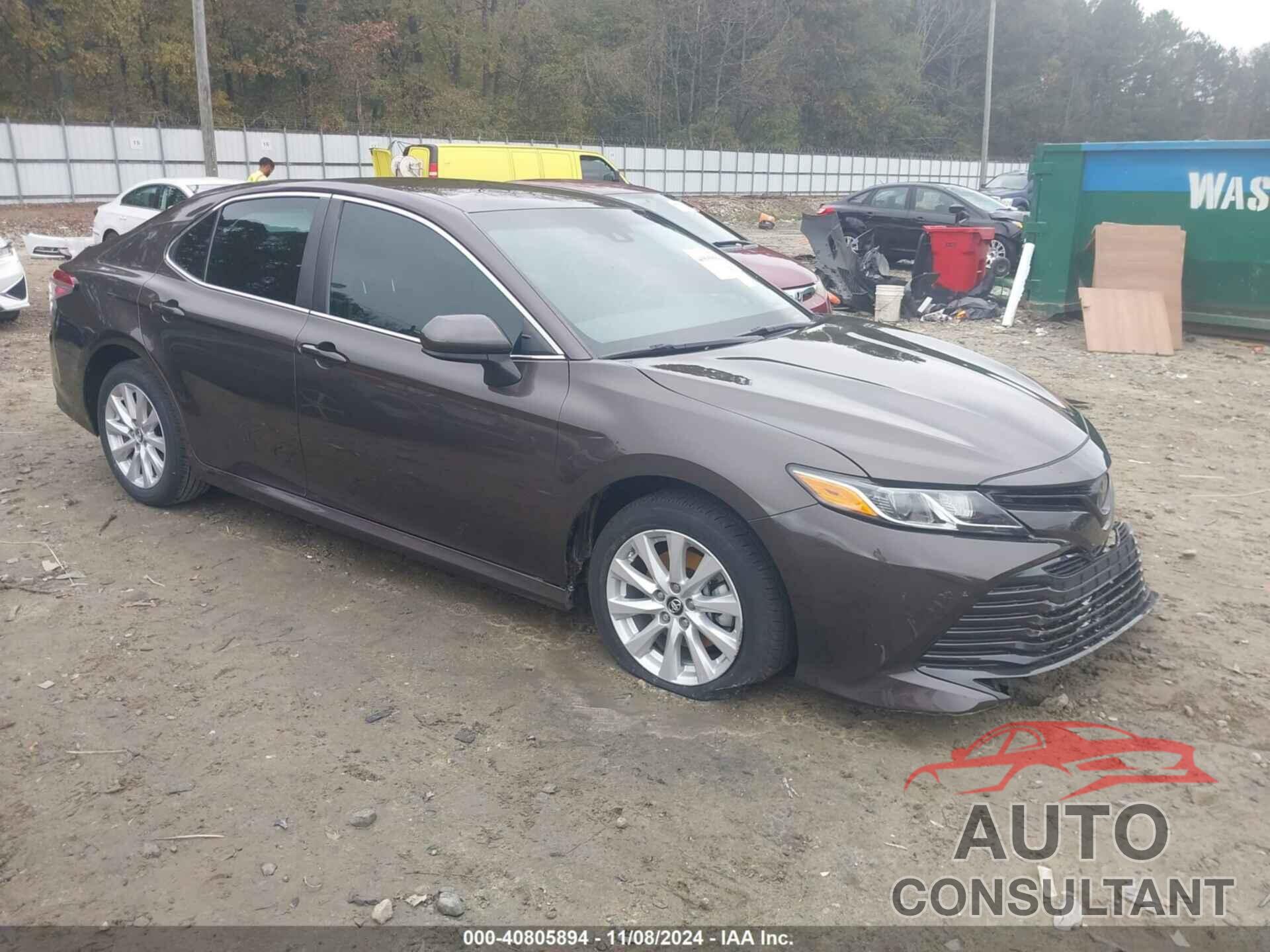 TOYOTA CAMRY 2018 - 4T1B11HK8JU625348