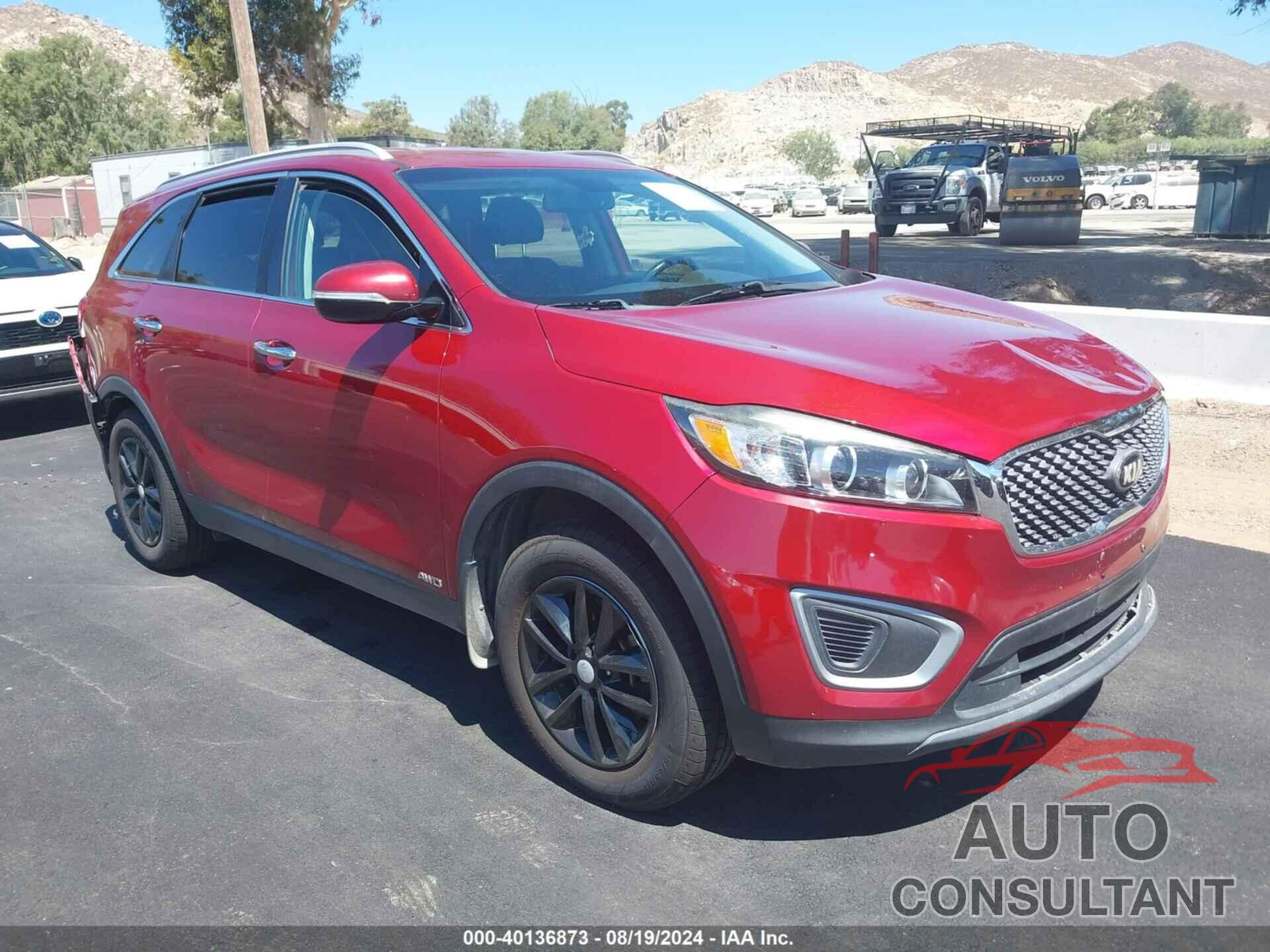 KIA SORENTO 2018 - 5XYPGDA33JG425010