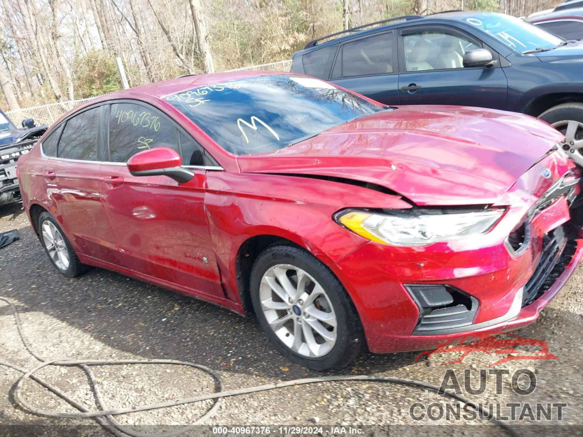 FORD FUSION HYBRID 2019 - 3FA6P0LU4KR124592
