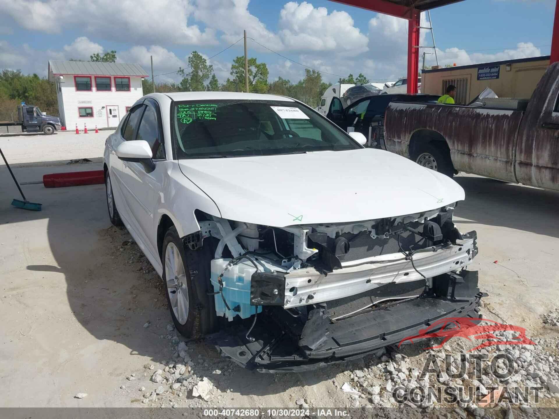 TOYOTA CAMRY 2024 - 4T1C11AK5RU226729