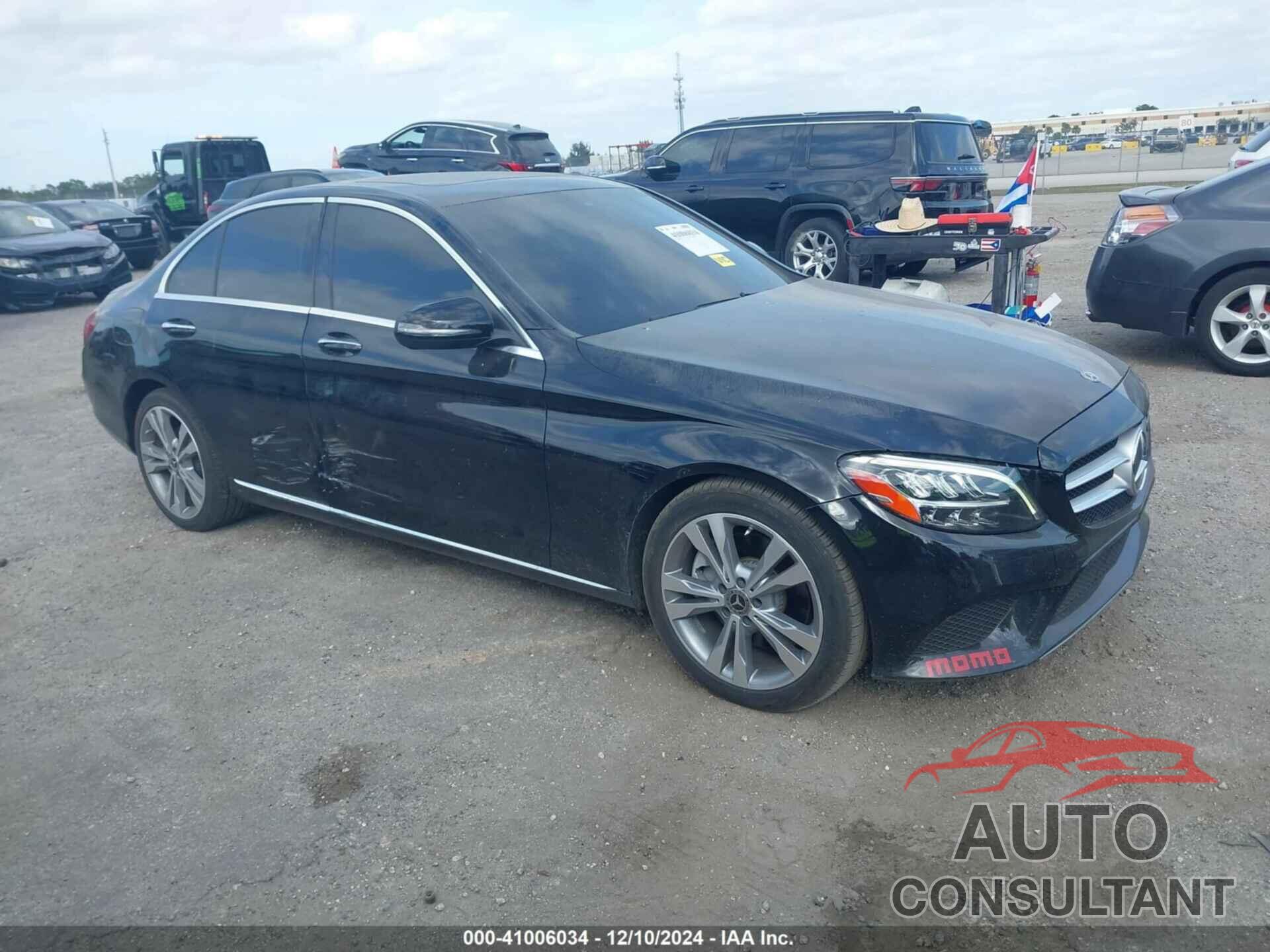 MERCEDES-BENZ C 300 2019 - 55SWF8DBXKU319816