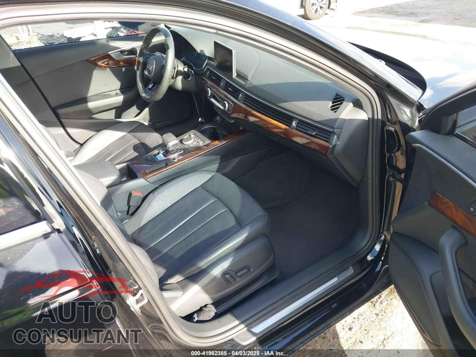 AUDI A4 2019 - WAUGMAF45KN008083