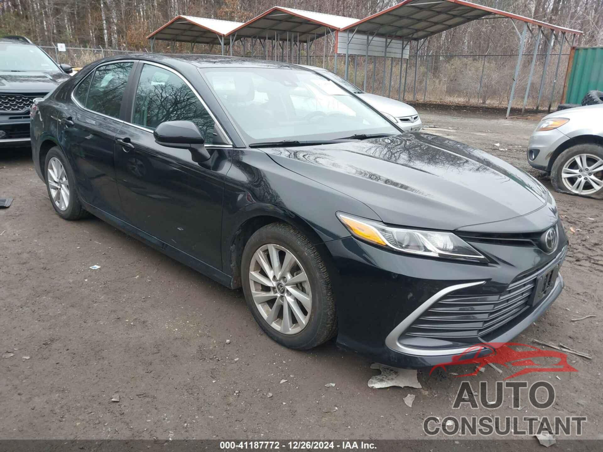 TOYOTA CAMRY 2021 - 4T1C11AK4MU553602