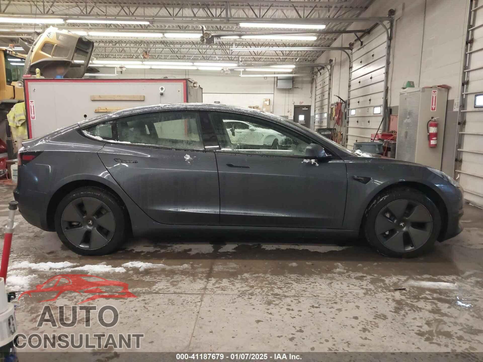 TESLA MODEL 3 2023 - 5YJ3E1EA2PF683594