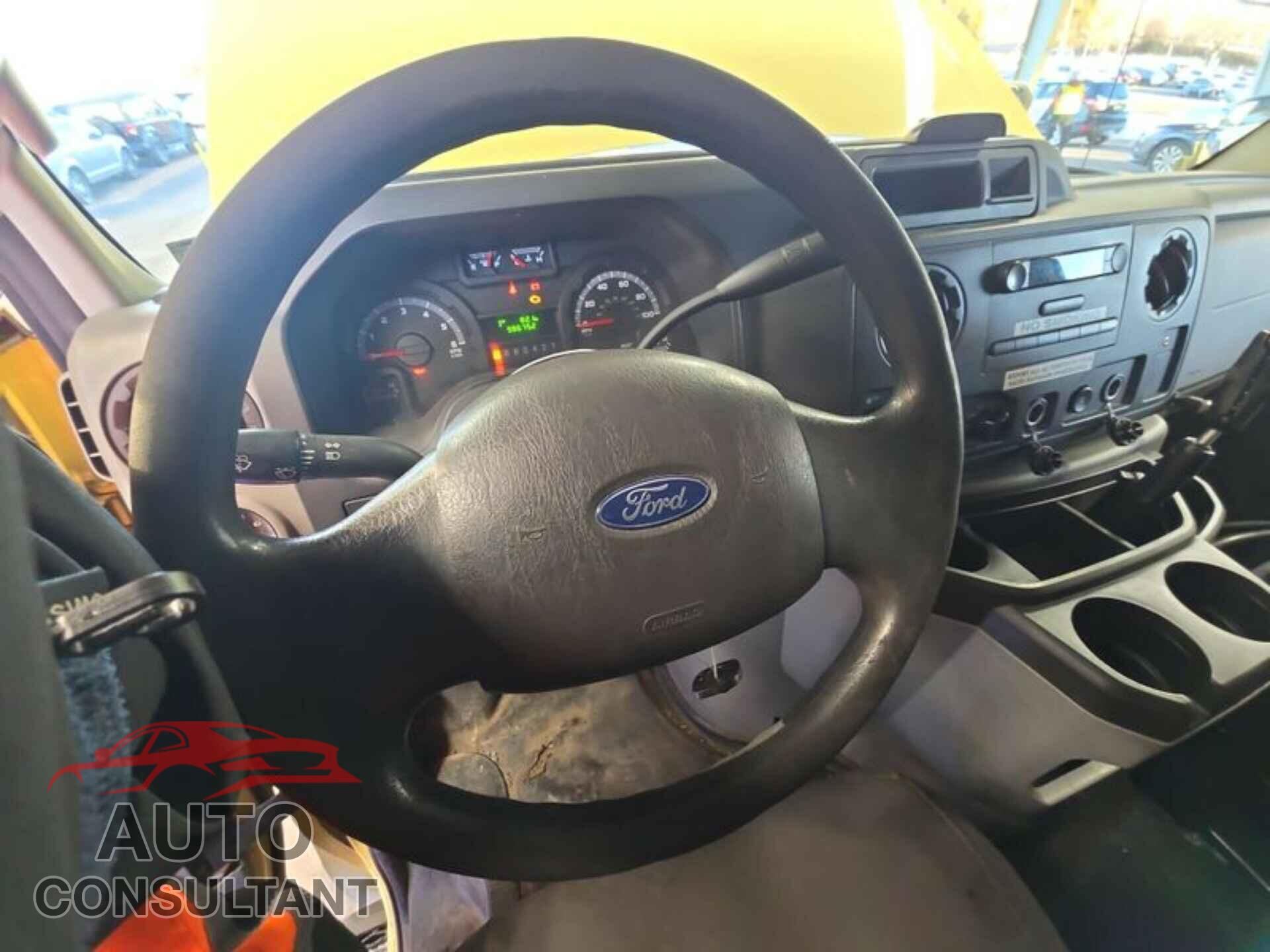 FORD ECONOLINE 2019 - 1FDXE4FS1KDC57725